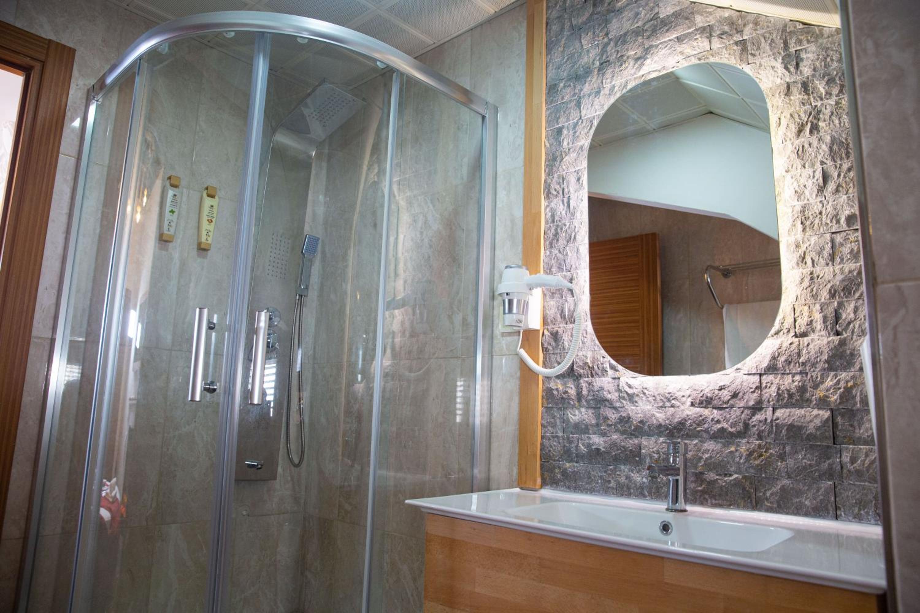 Emirtimes Otel Kadıköy - Image 43