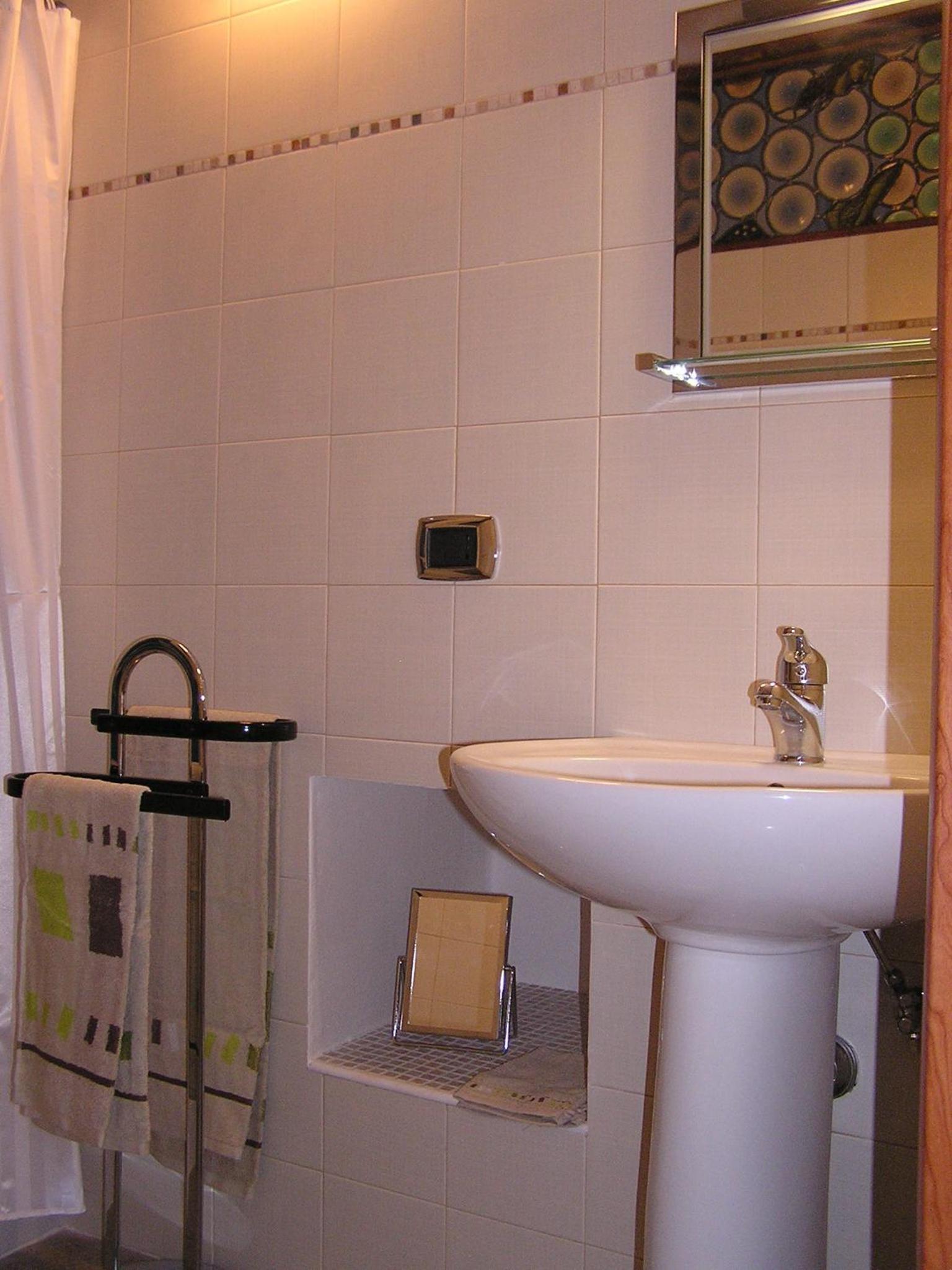 Art Transparent B&B