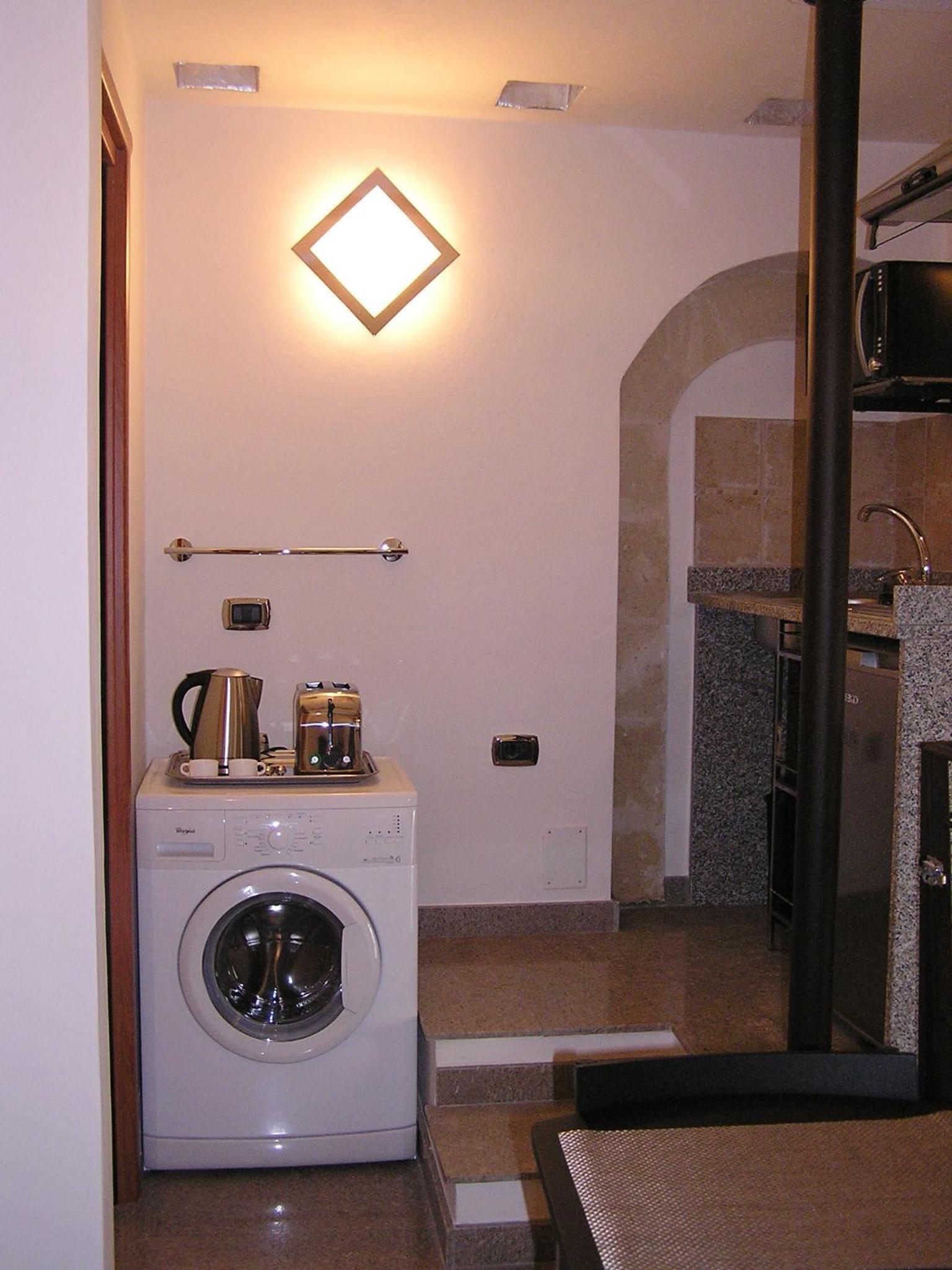 Art Transparent B&B