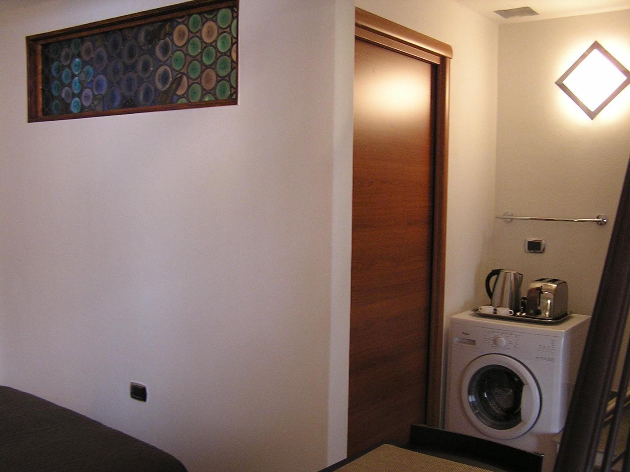 Art Transparent B&B