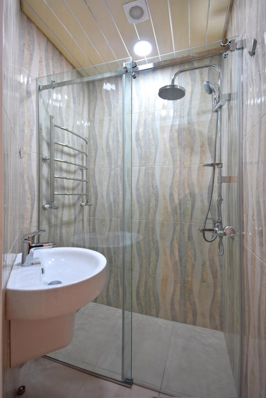 2 bedroom apartment, quiet and spacious