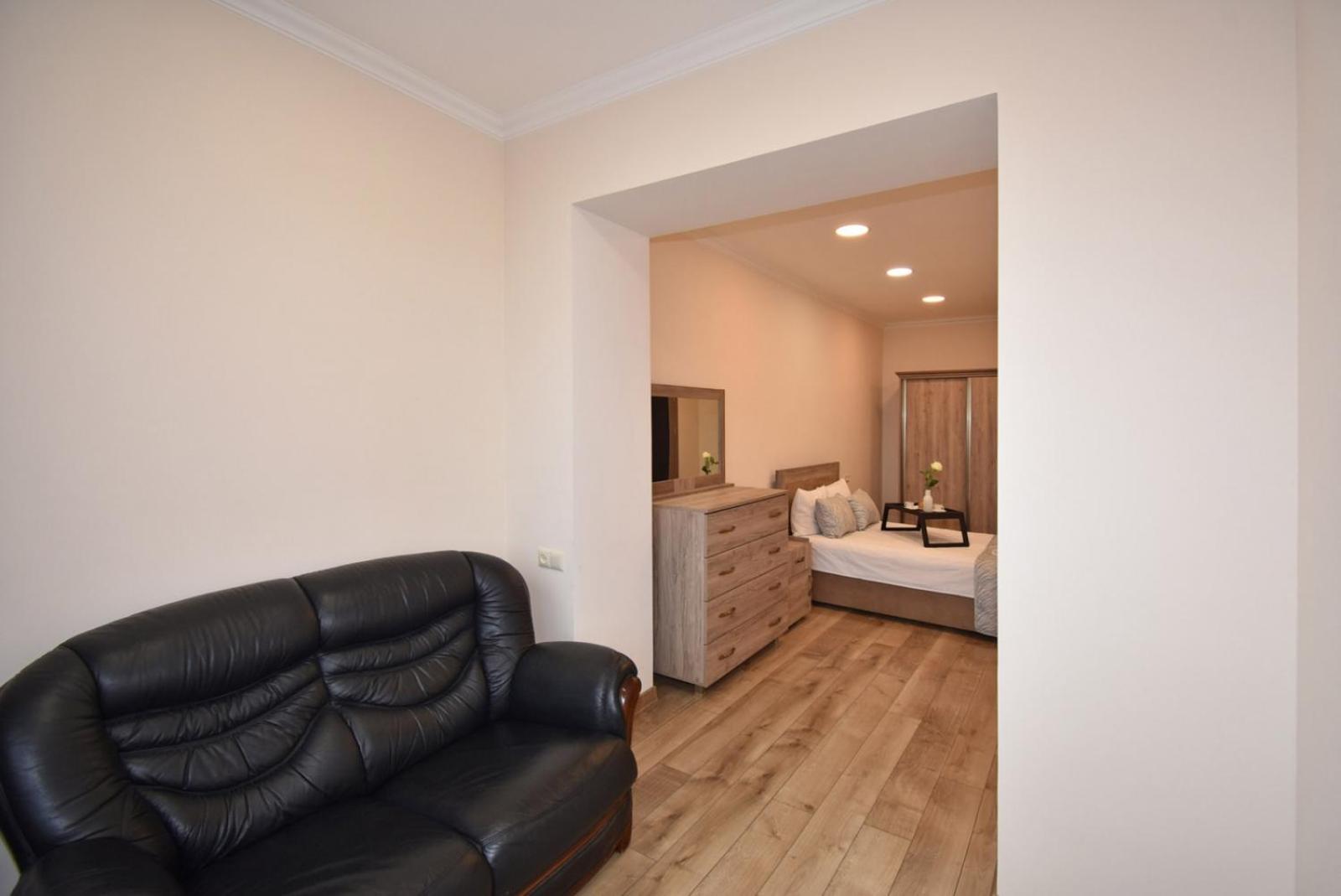 2 bedroom apartment, quiet and spacious