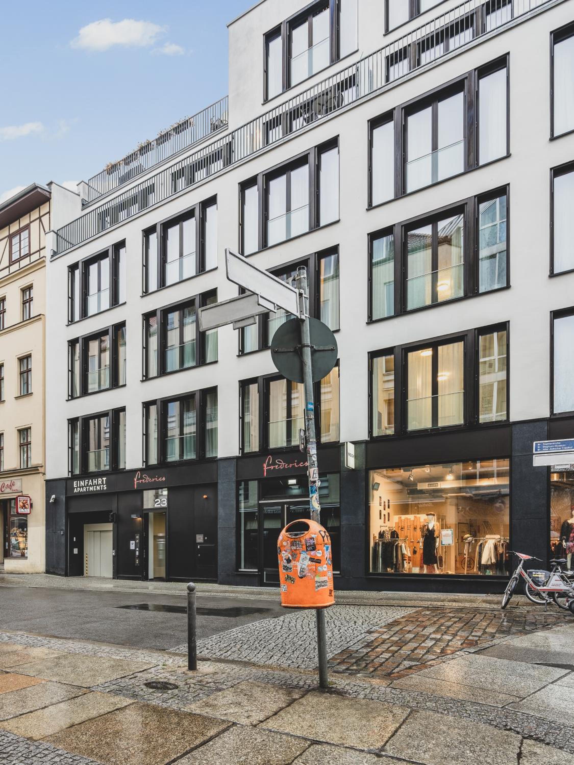 Hotel Numa I Nook Rooms & Apartments - Image 1