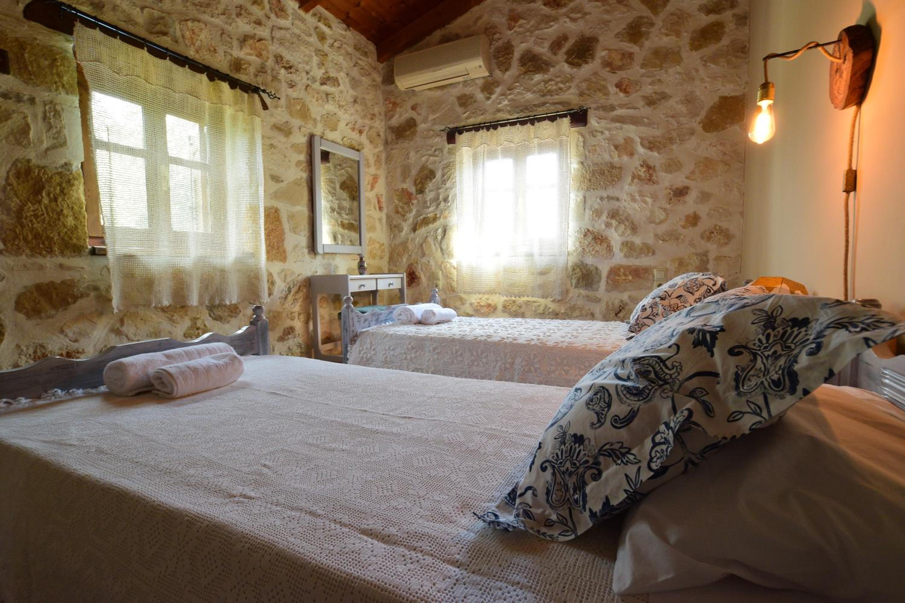 Kidóni Villas view 4