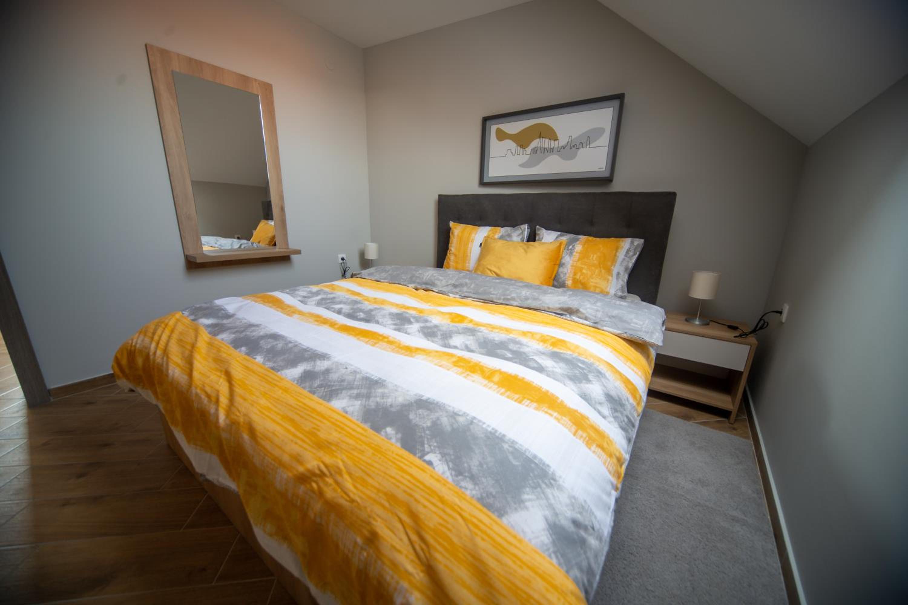 Manoir Apartments City Center