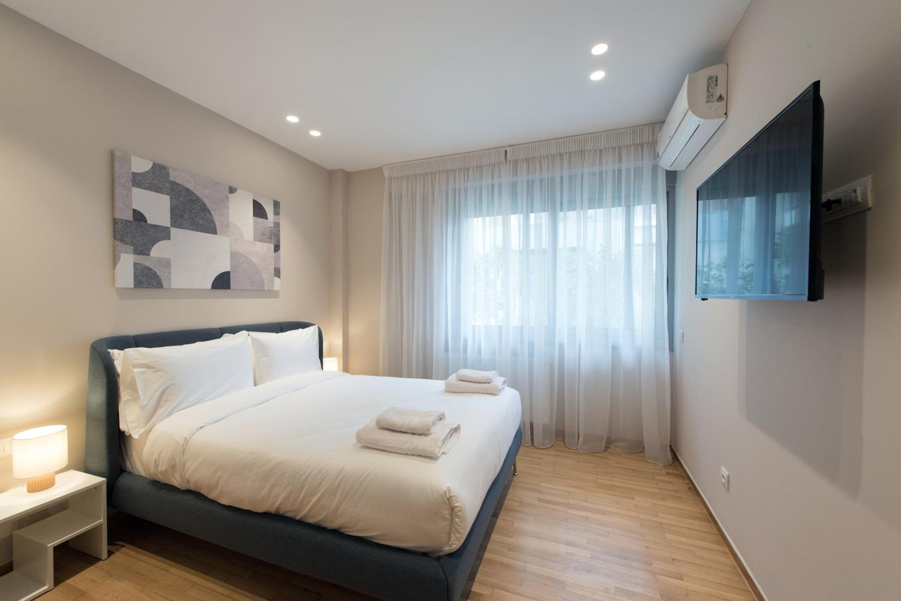 Athenais Luxury Apartment