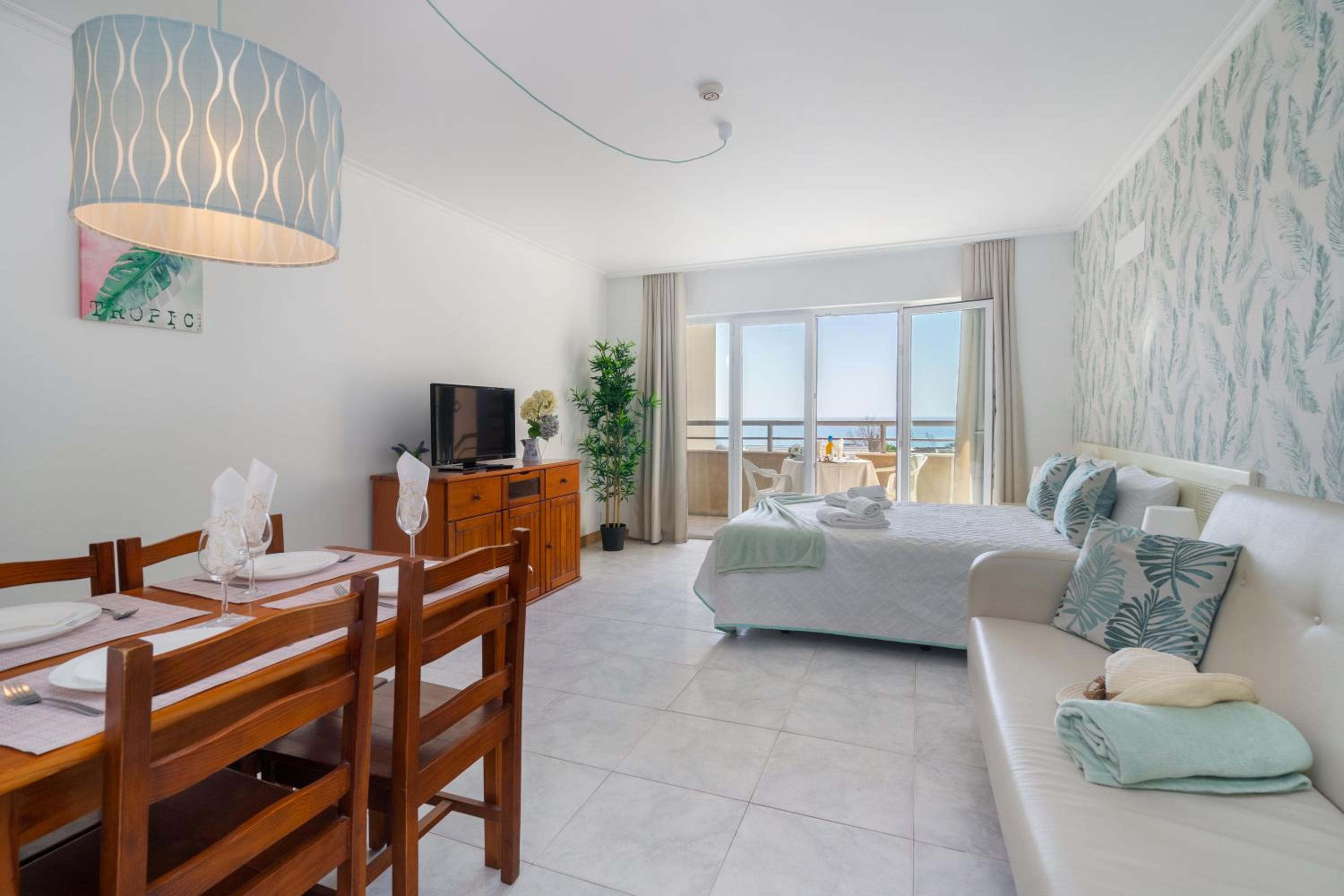 DreamStudio with SeaView by Encantos do Algarve - 7H view 4