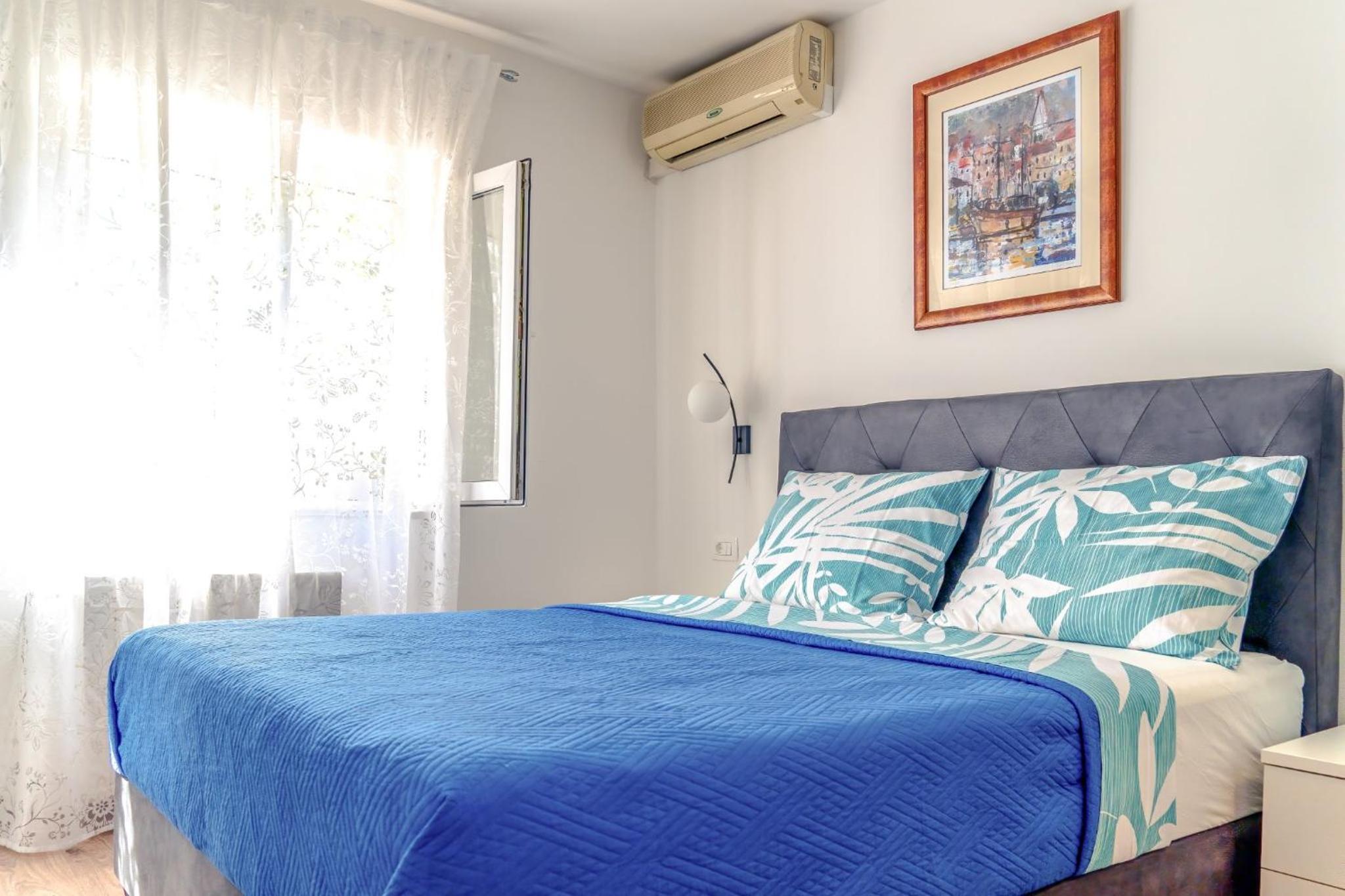Comfort Apartment Dorin view 3