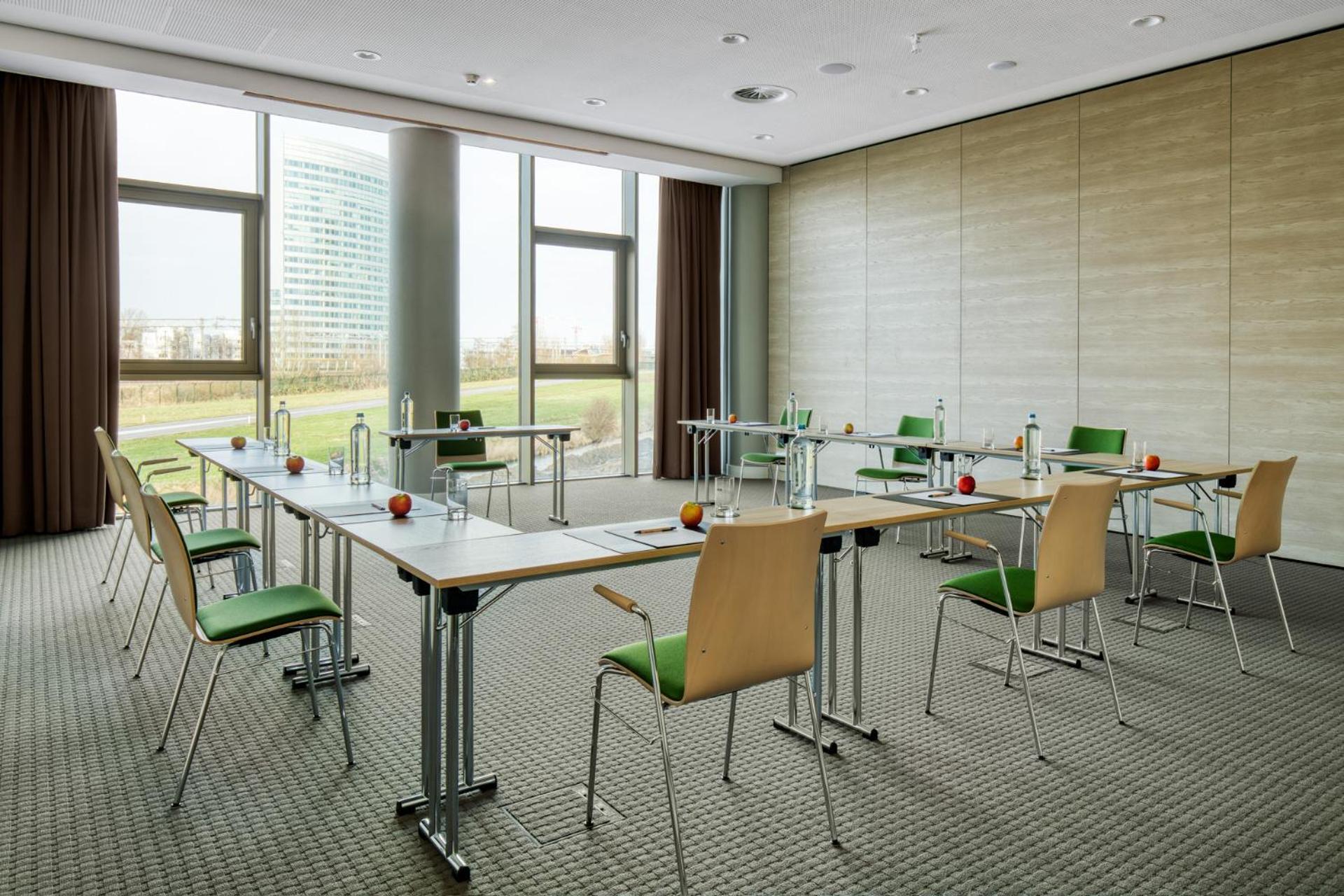 Hoofddorp Vacations - IntercityHotel Amsterdam Airport - Property Image 10