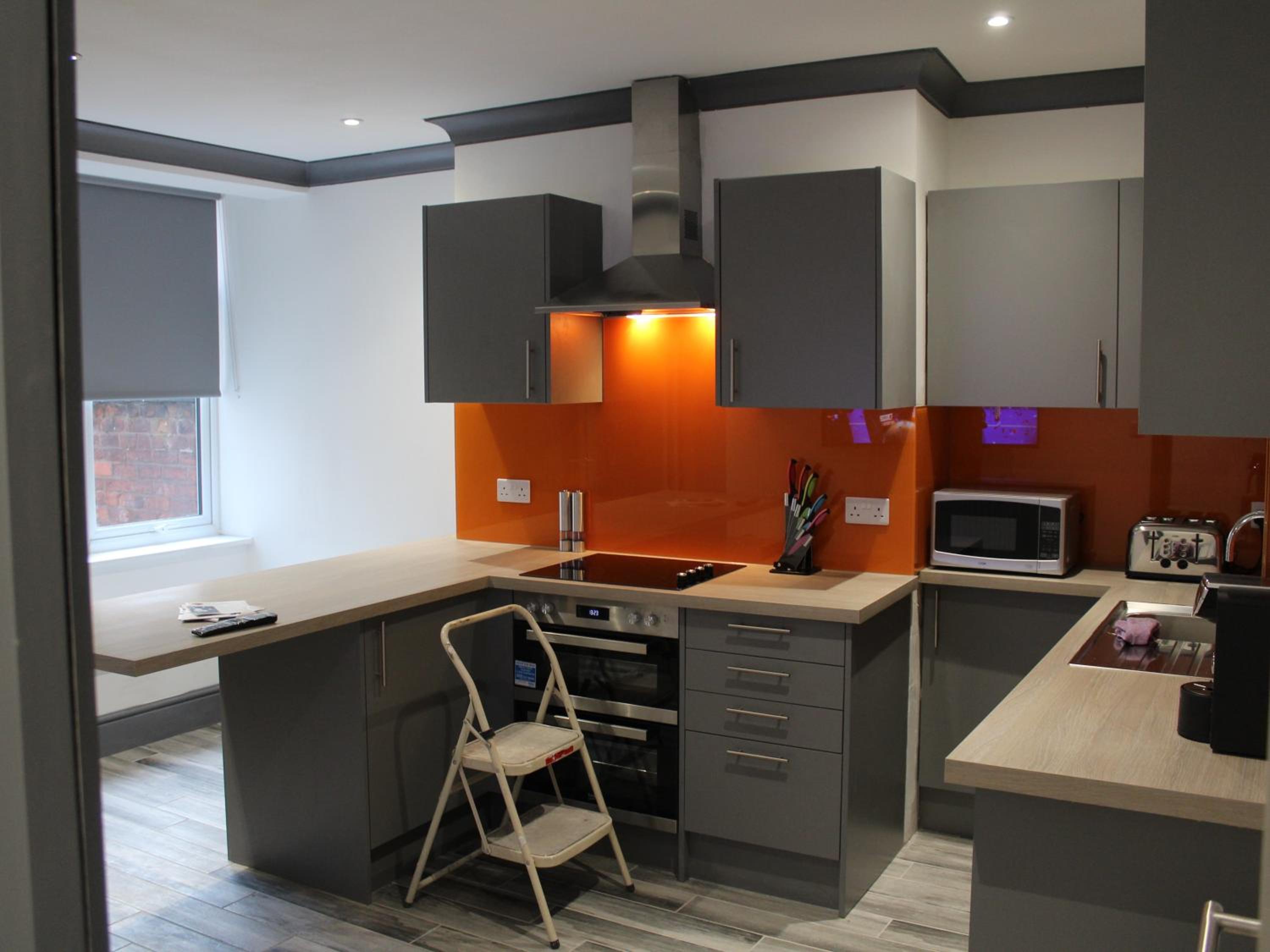 Townhouse @ 282 Walthall Street Crewe view 4