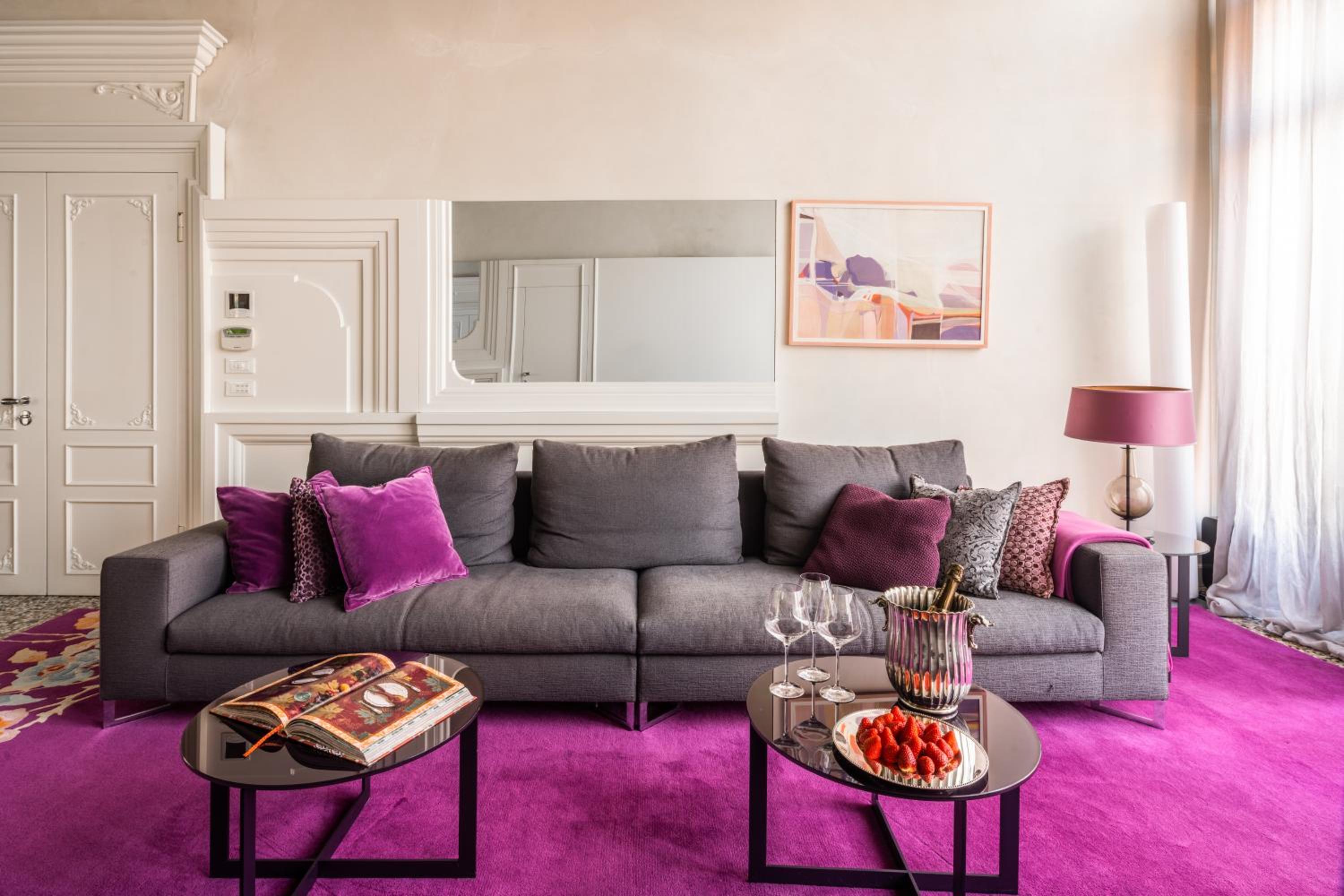 Palazzo Soranzo Noble Floor R&R