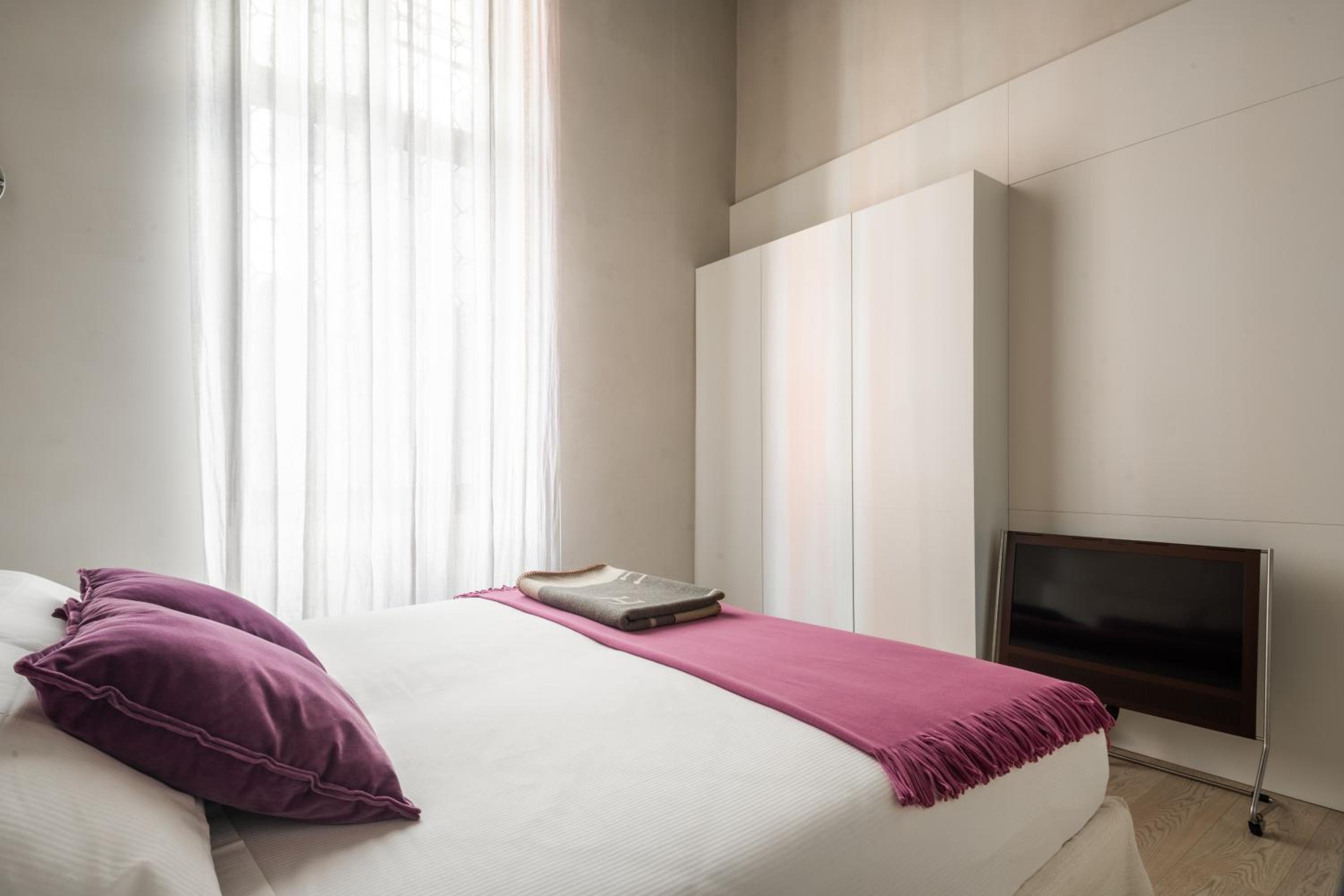 Palazzo Soranzo Noble Floor R&R