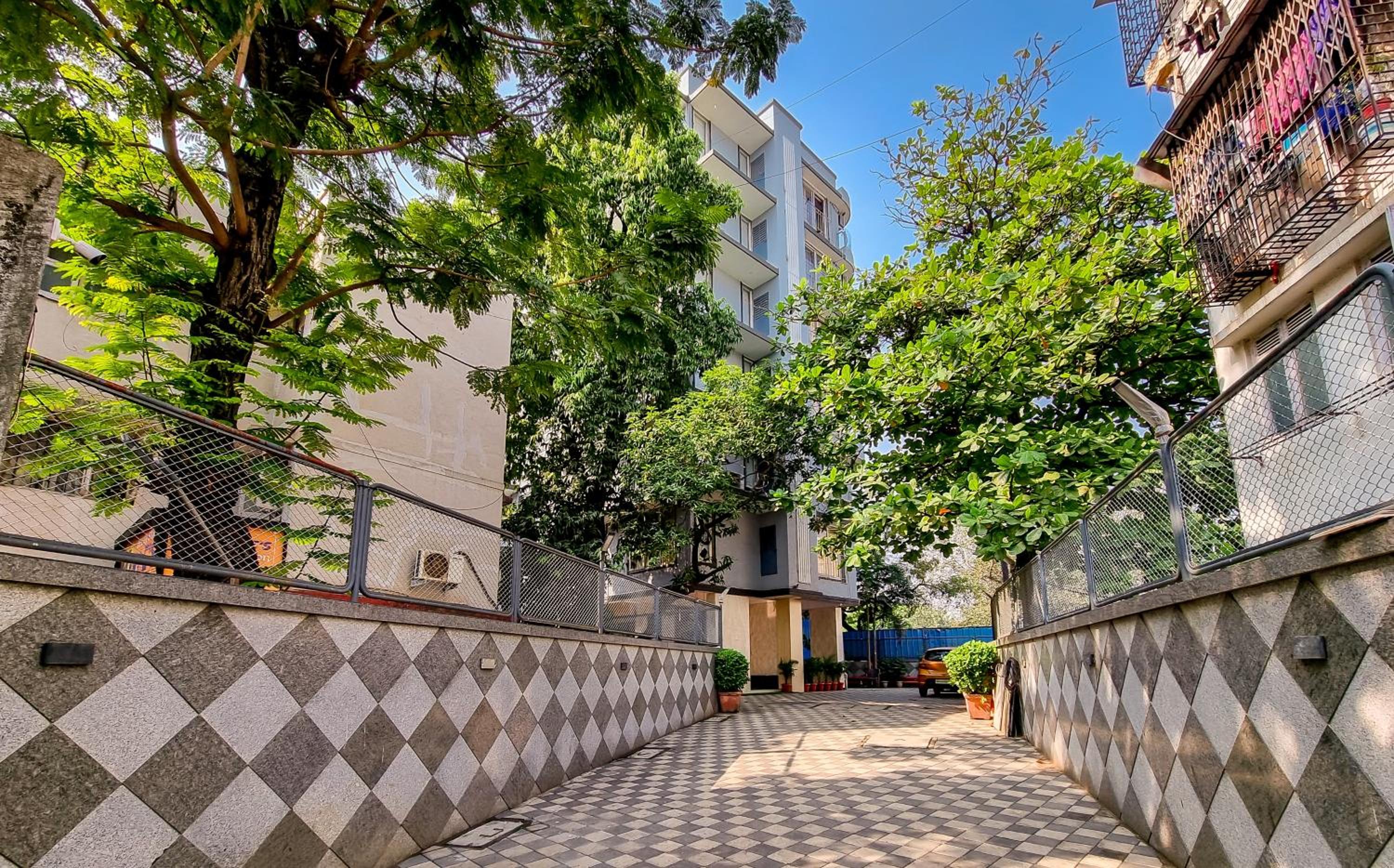 Home2 Suites and Service Apartments, Mumbai Airport view 2