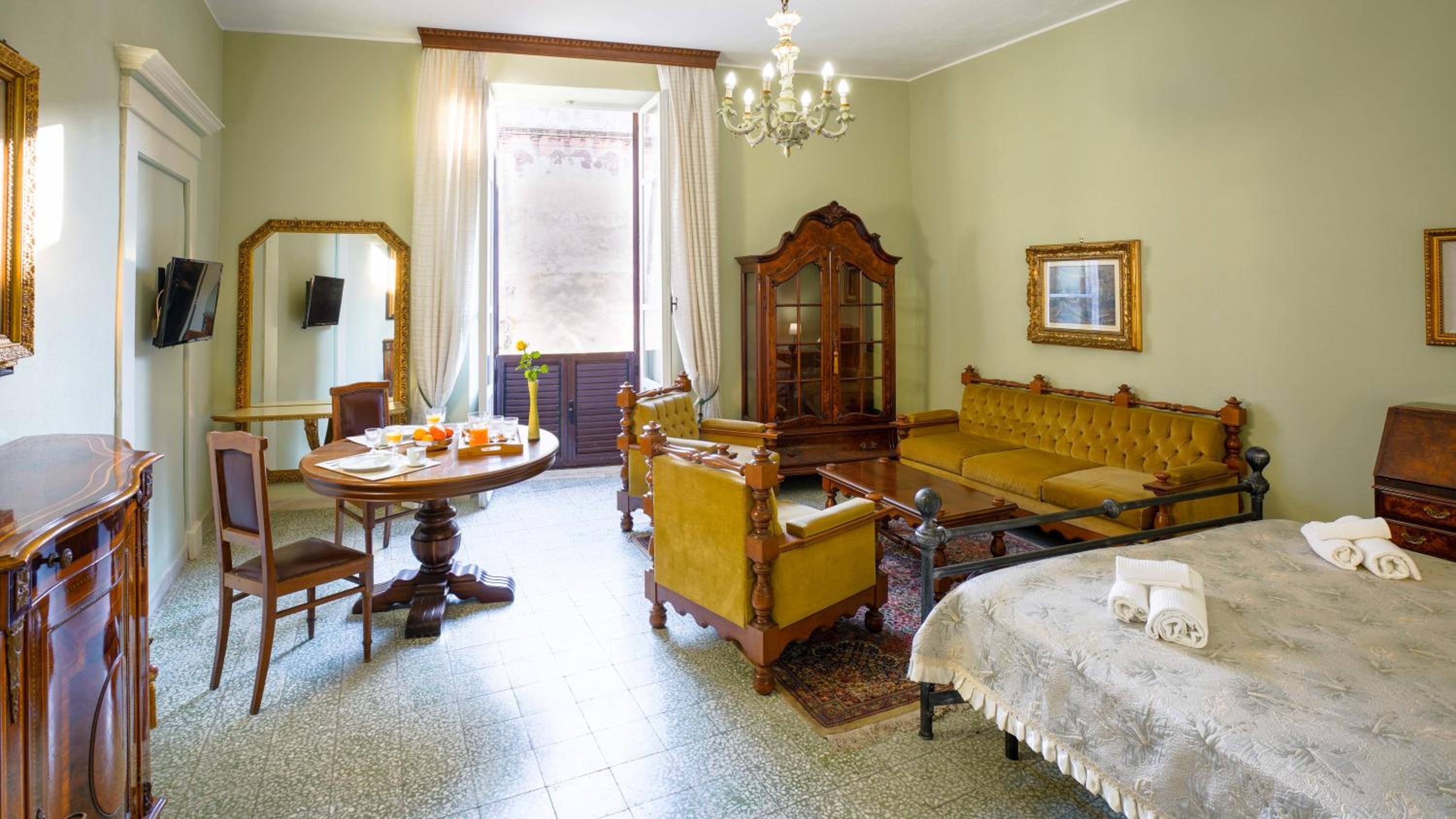 hotel room