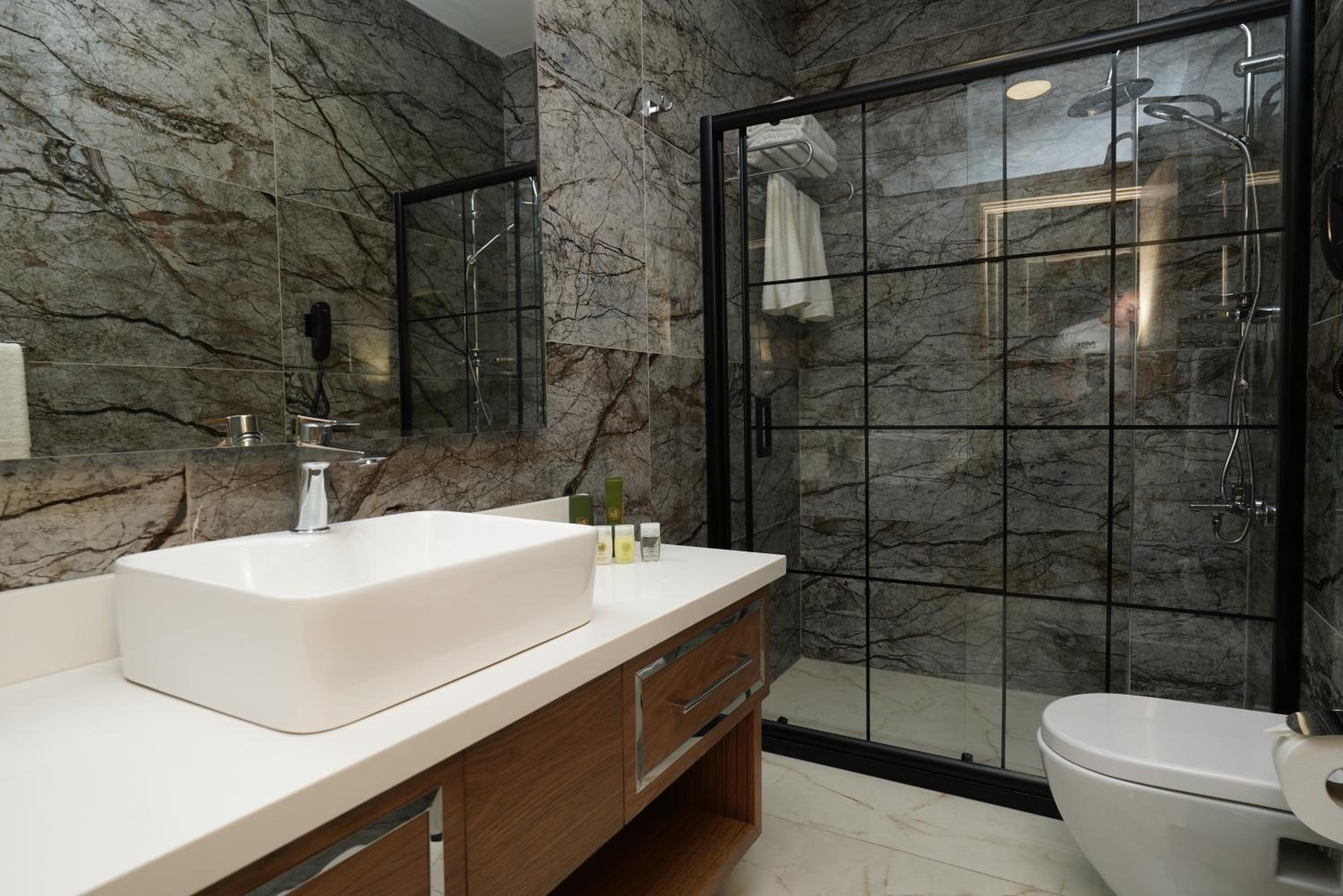 bahçelievler hotels - Image 199