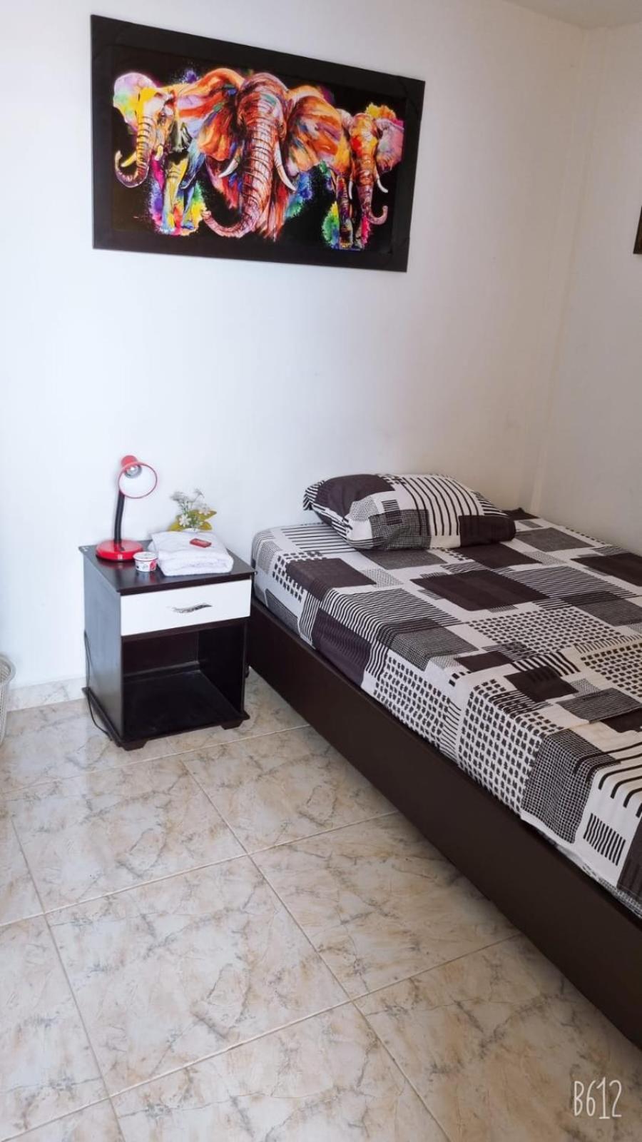 HOSTAL S Y S