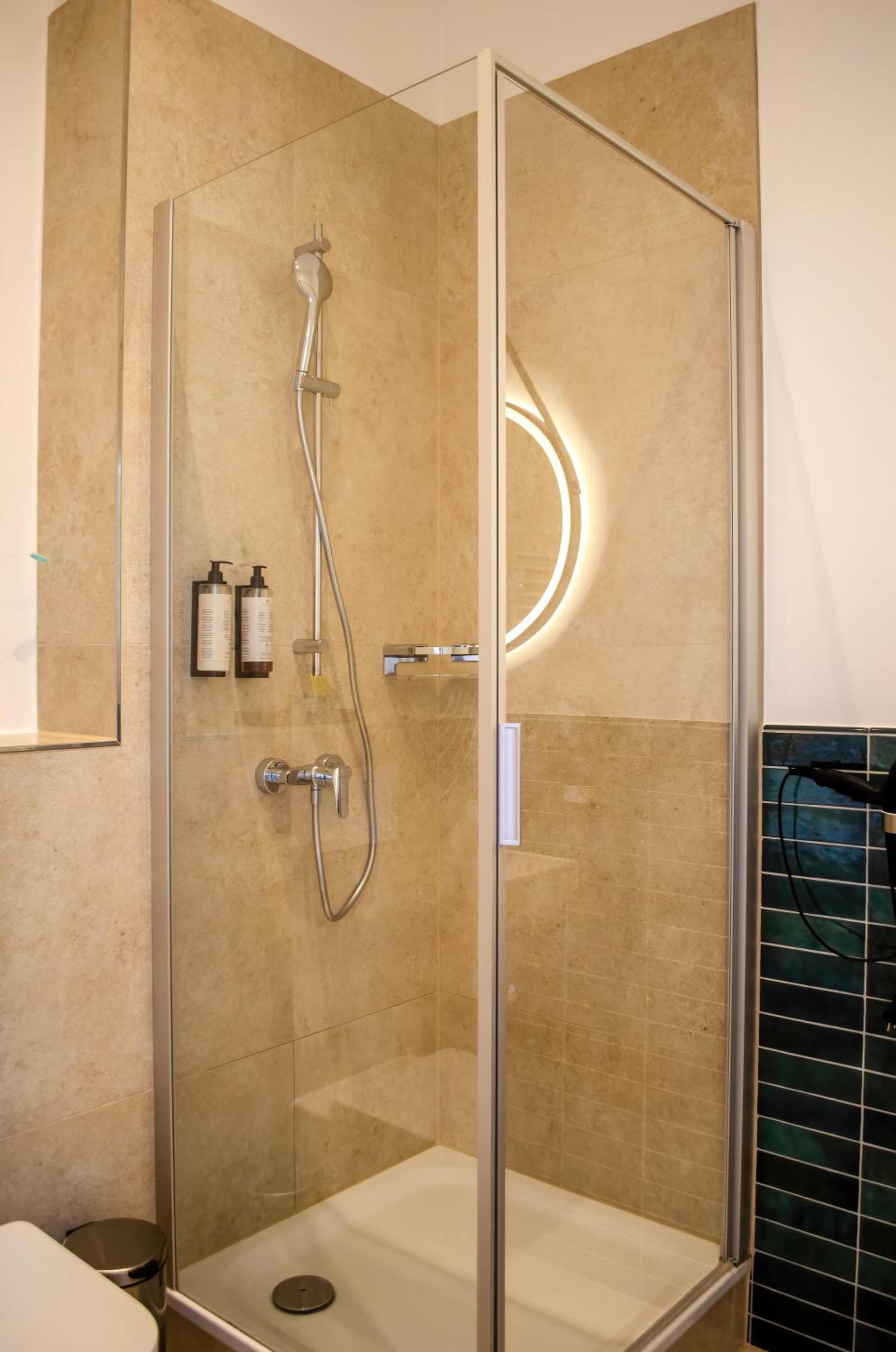 HOMELY STAY Studio 5 - Trendy Self-Check-In Stay in Munich