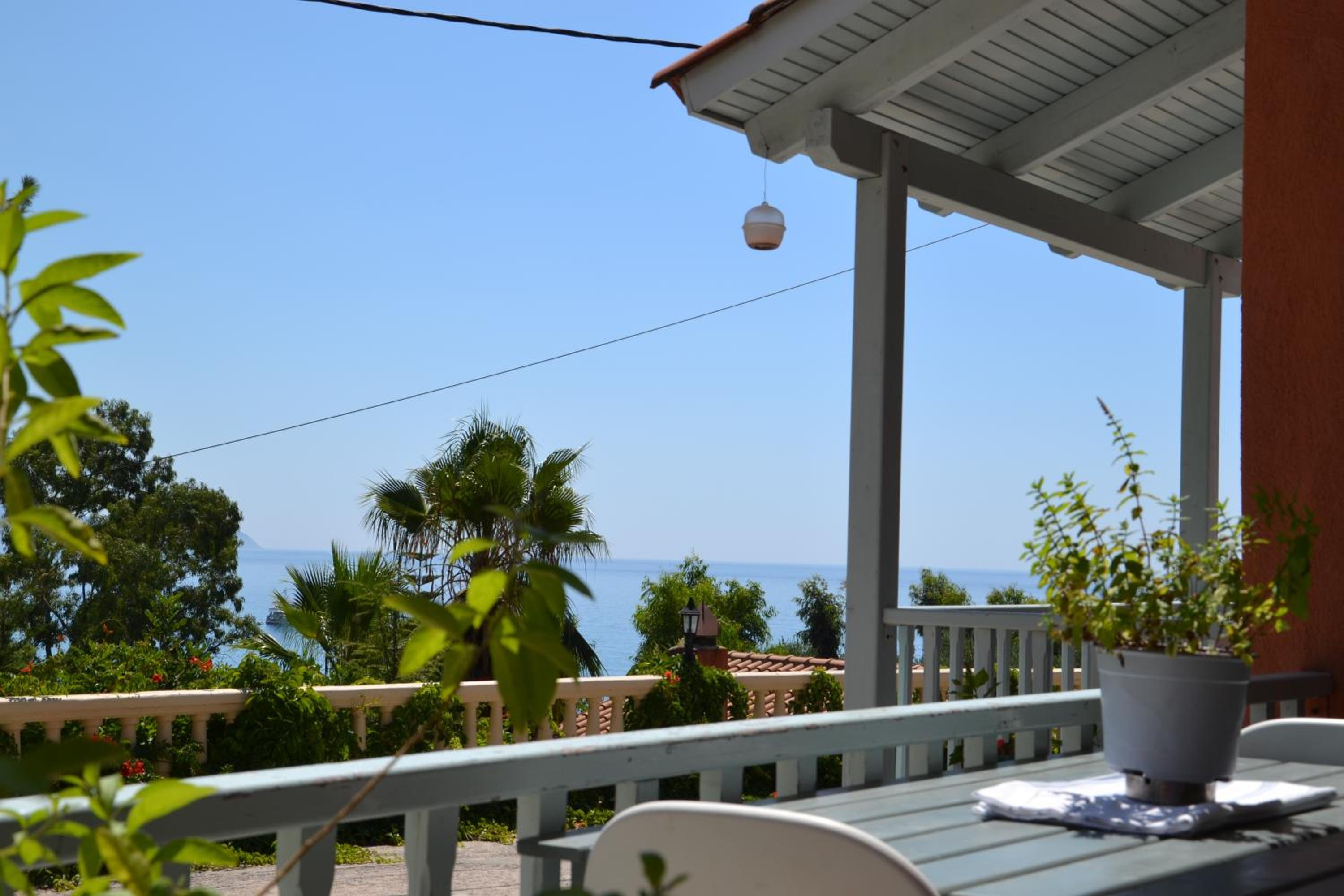 Mihaila seaside: 2 bedroom bungalows Kefalonia view 4