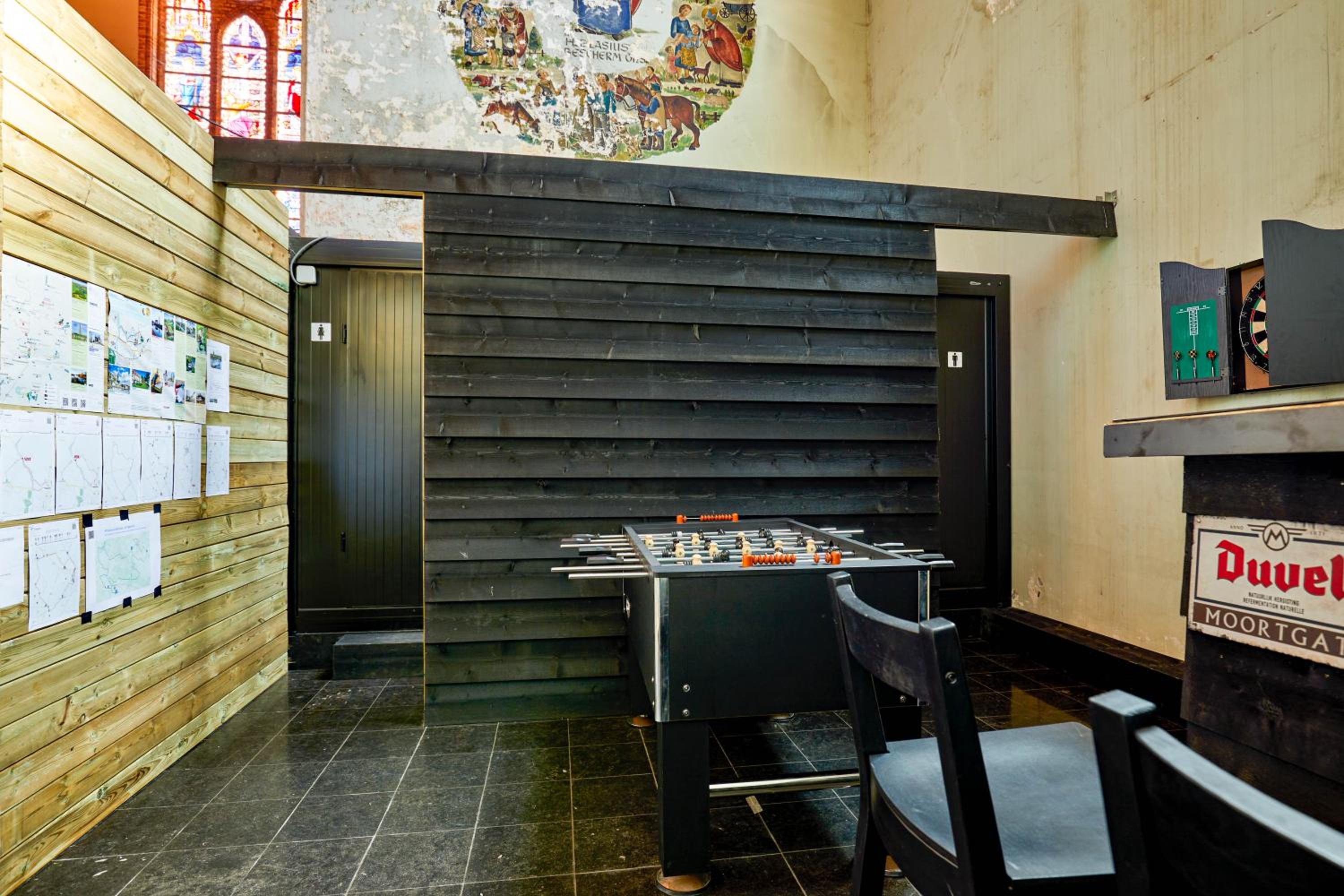Sleeping in a Church - Bed & Bar Tolomeus