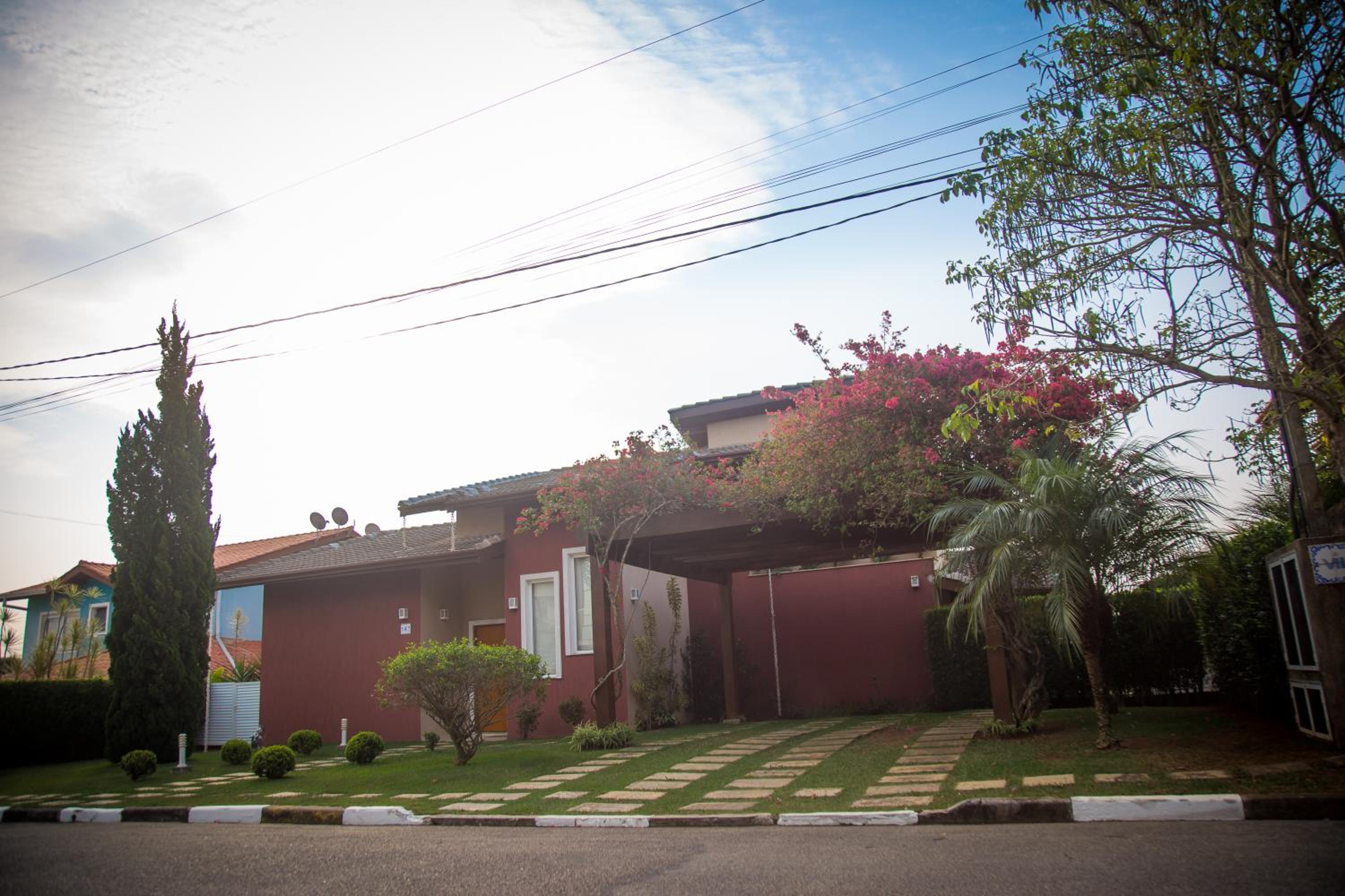 Linda Casa de Campo - Próximo à SP - Wi-Fi grátis