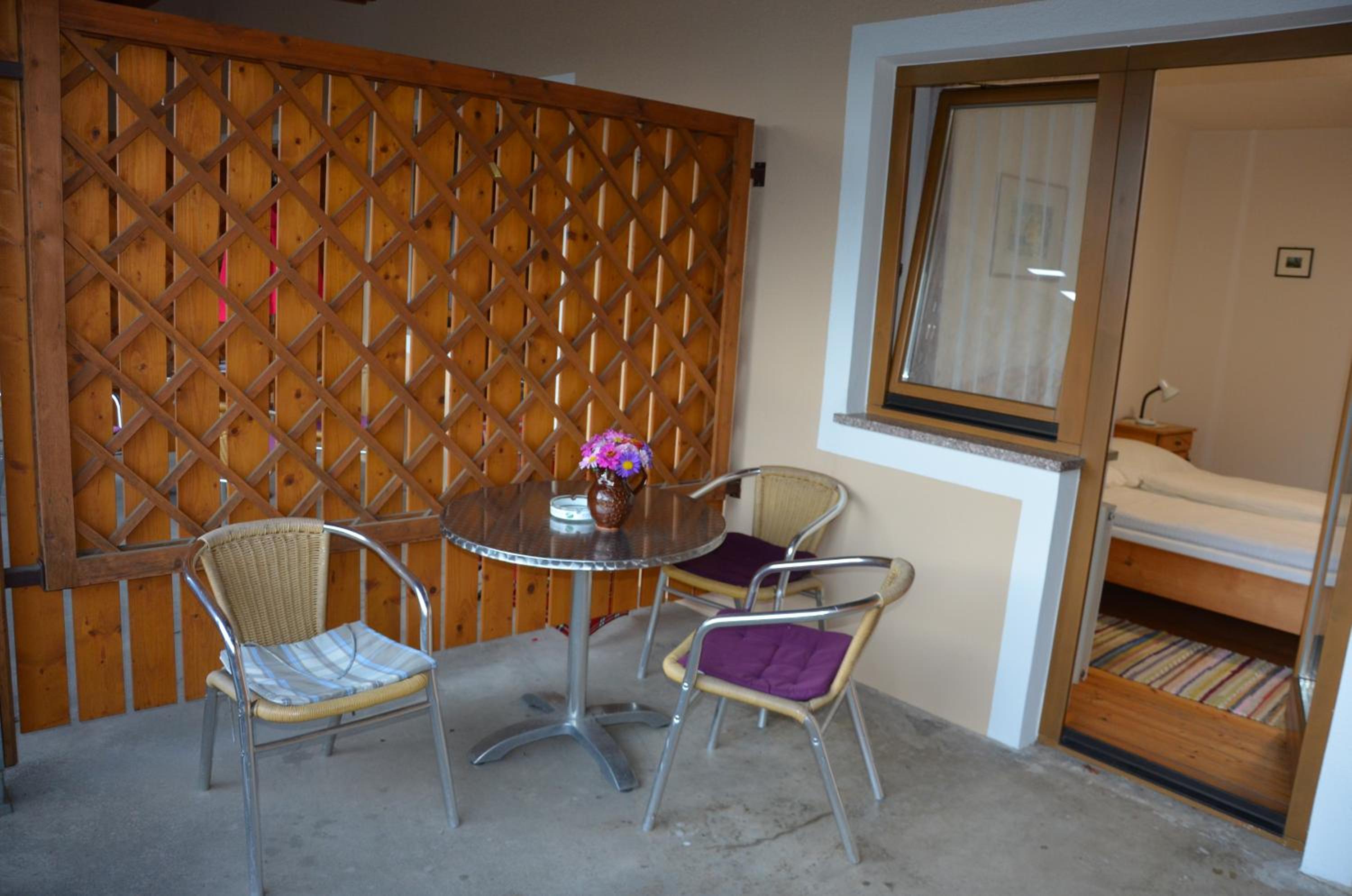 balcony