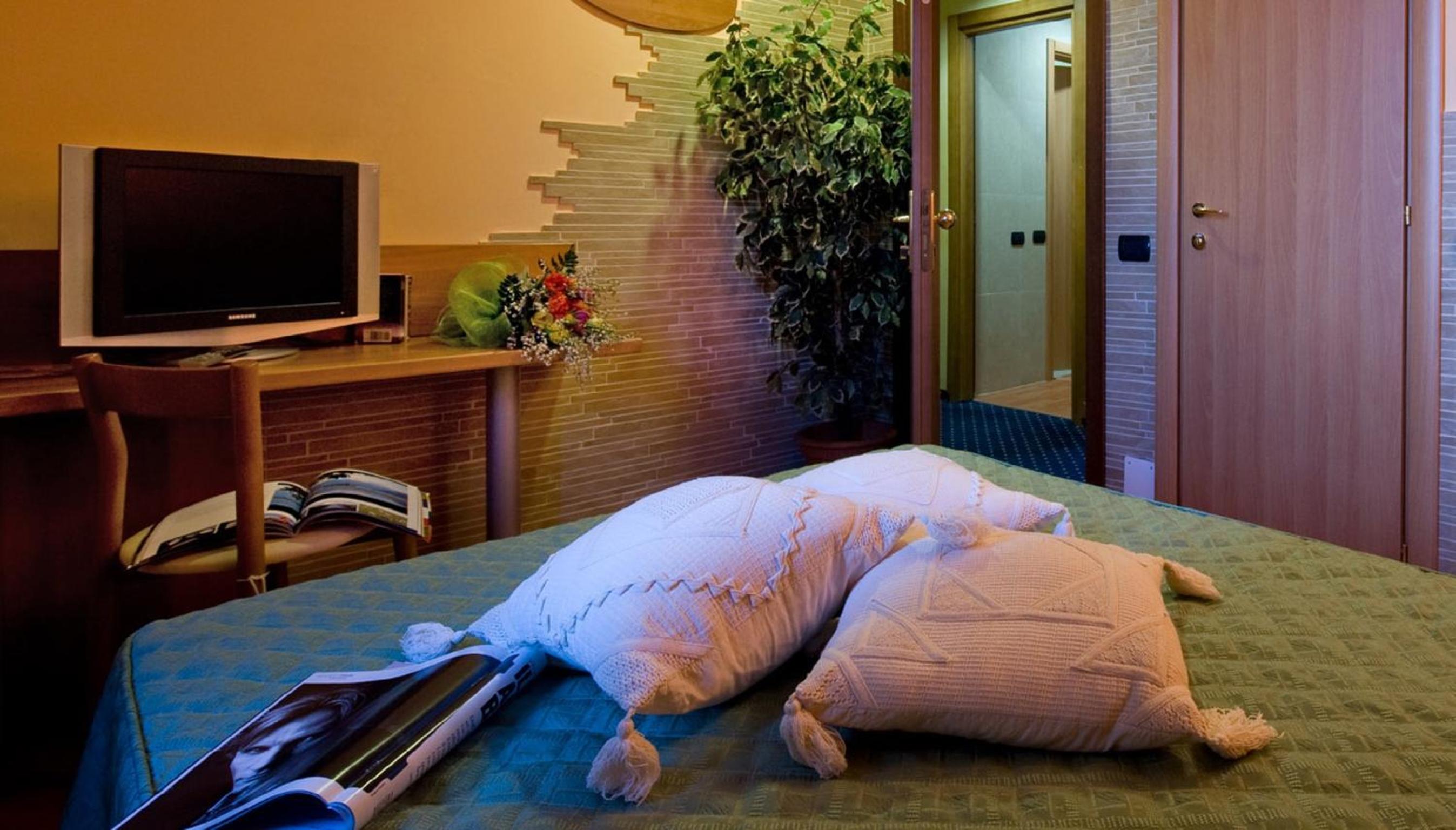 Somma Lombardo Vacations - Hotel Ristorante Tre Leoni - Property Image 5