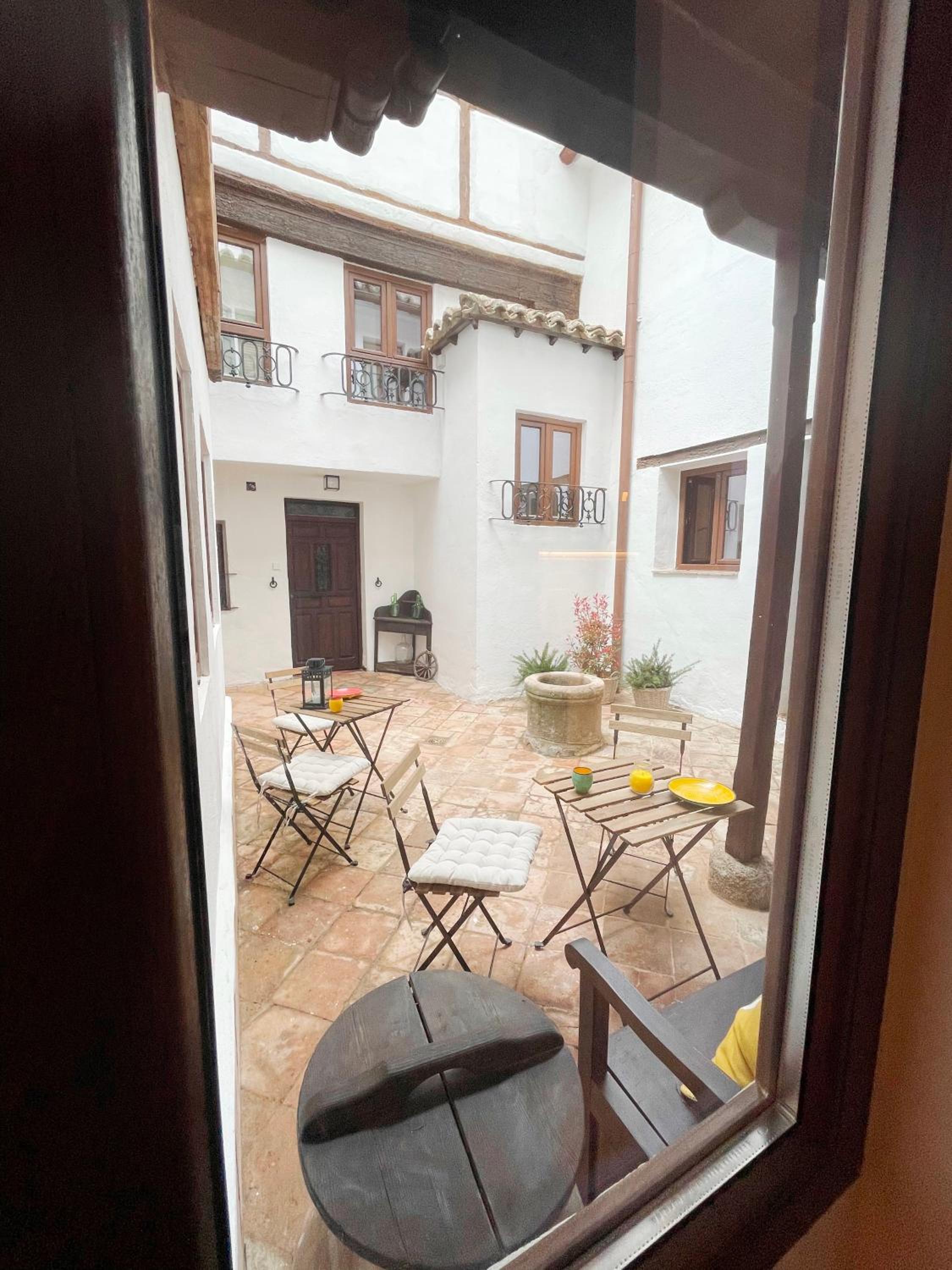 El cobertizo de Jimena y Candela - Parking Gratis