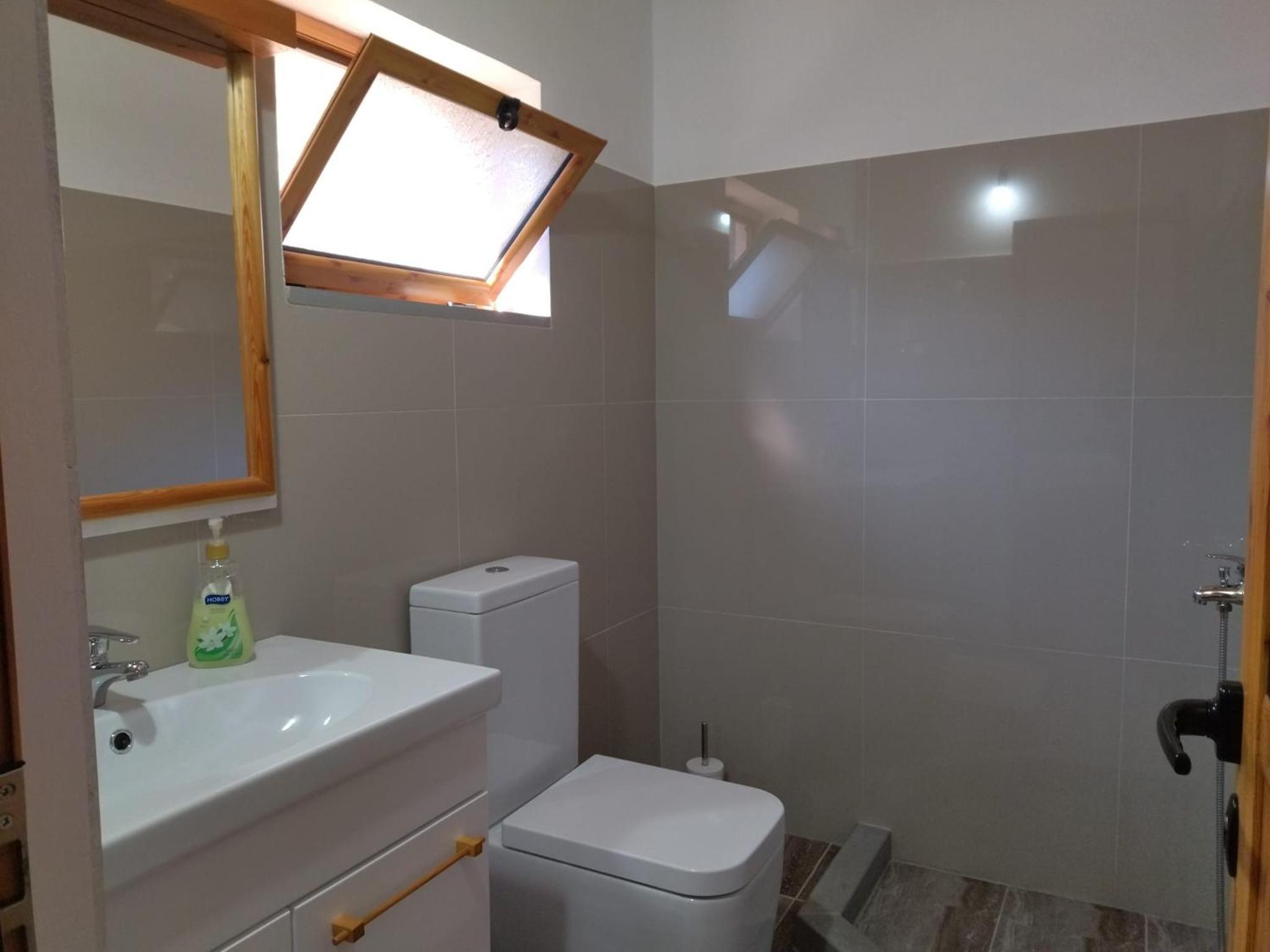 Bujtina Peshtan Guesthouse&Camping