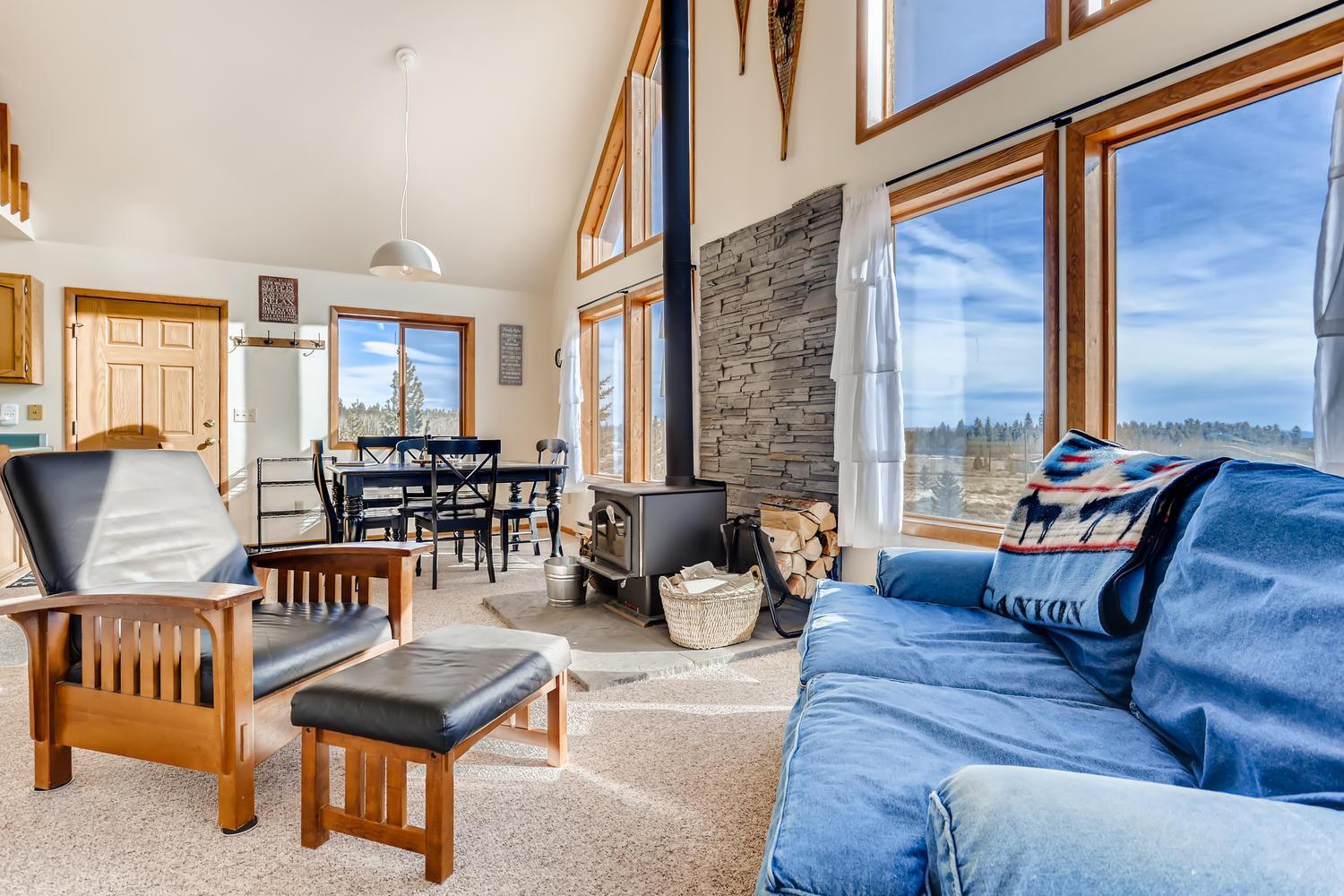 Lovely and Comfy Cabin Surrounded by Aspens and Wildlife - Aspen Acres view 2
