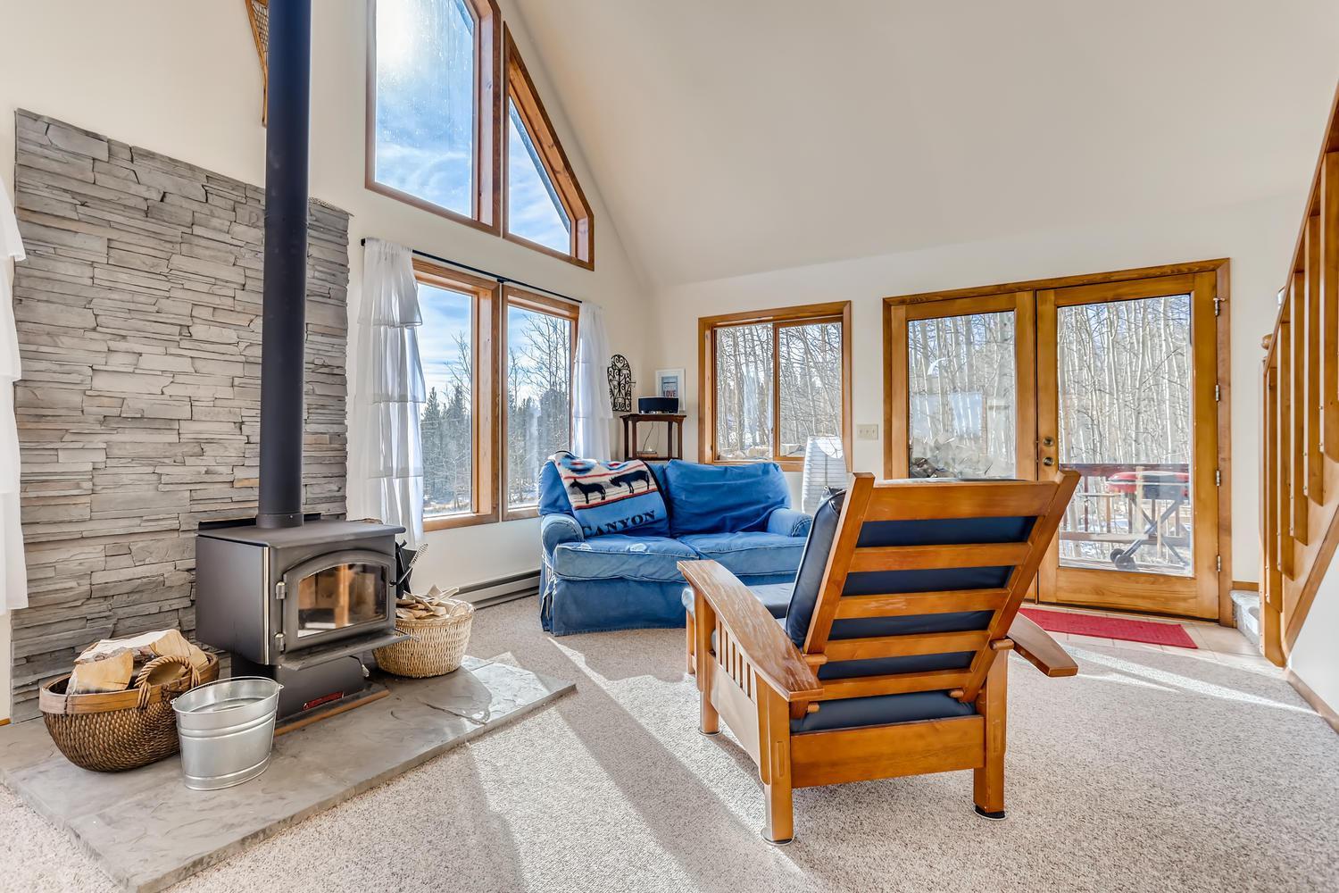 Lovely and Comfy Cabin Surrounded by Aspens and Wildlife - Aspen Acres view 3