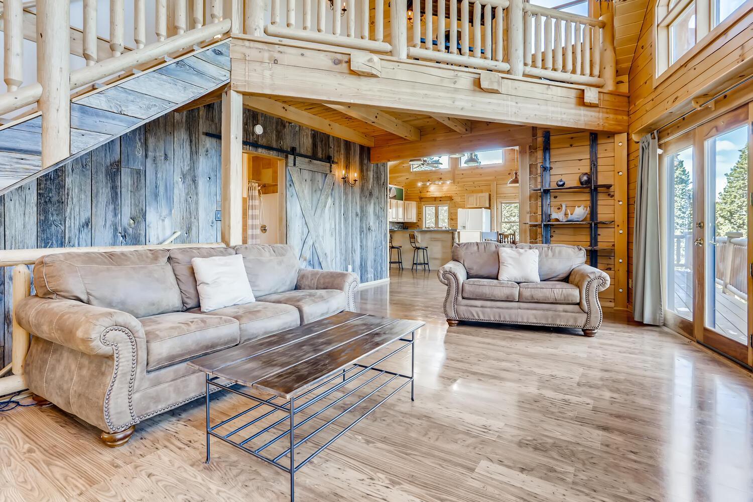 Large acreage welcomes the whole family, with space to enjoy outside and inside - Alpine Vista Cabin view 3