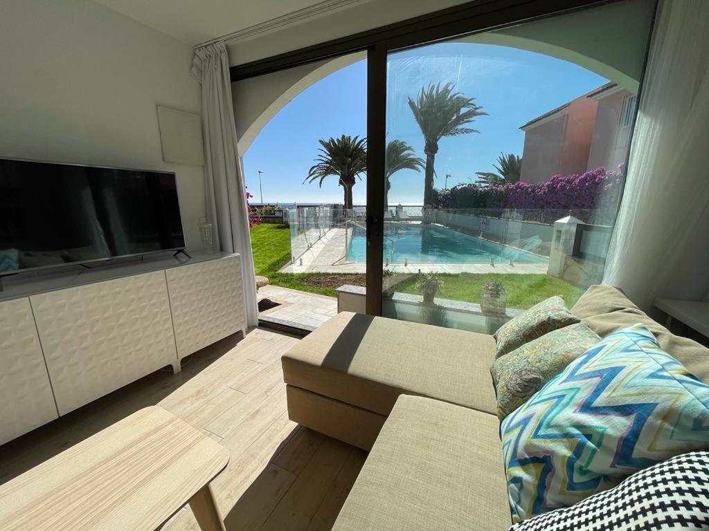 Mar y Playa 1 Seaview Apartment by StayinCanarias photo 5