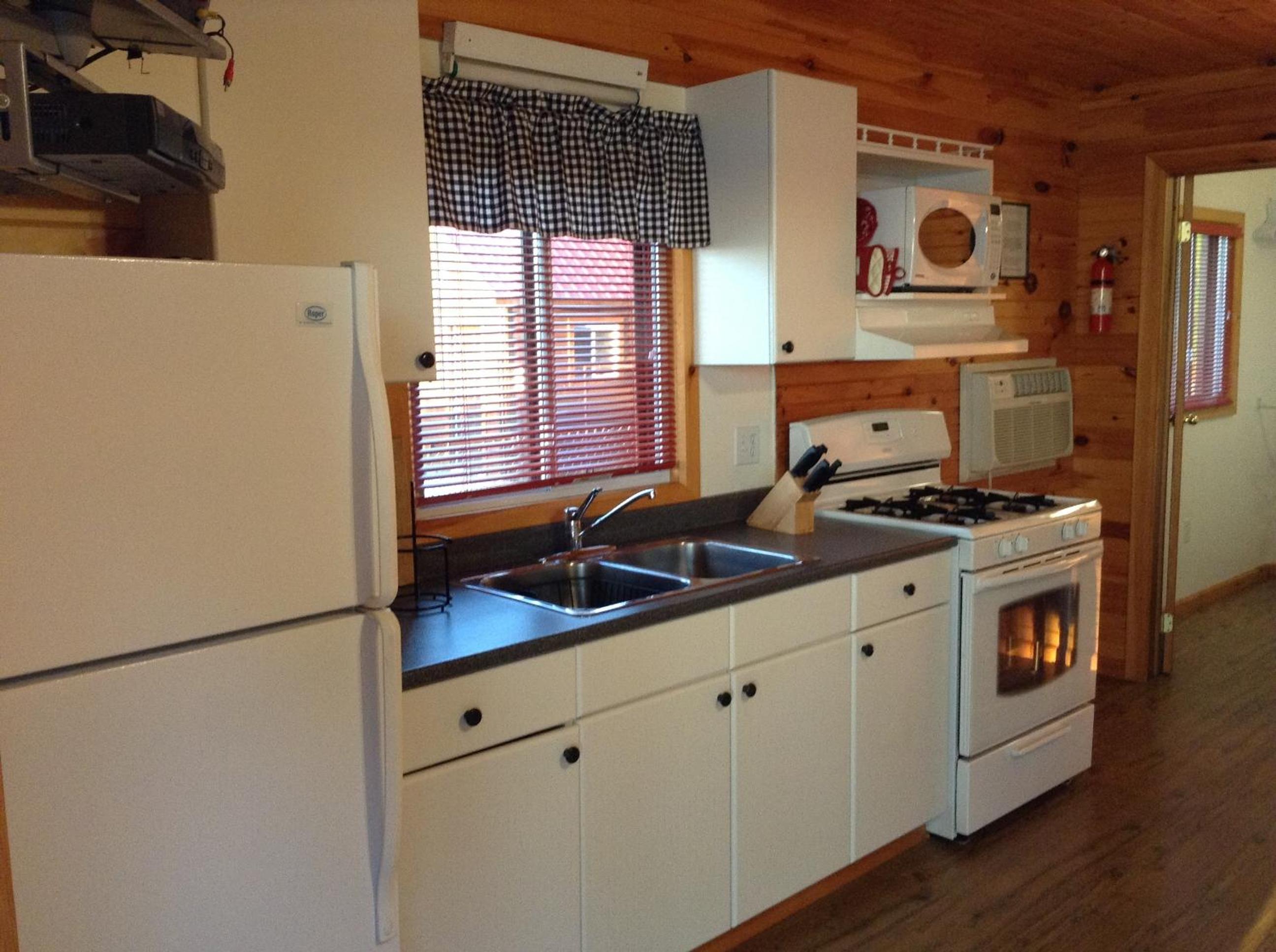 Sandy Shore Cottages Luxury Resort on Rice Lake