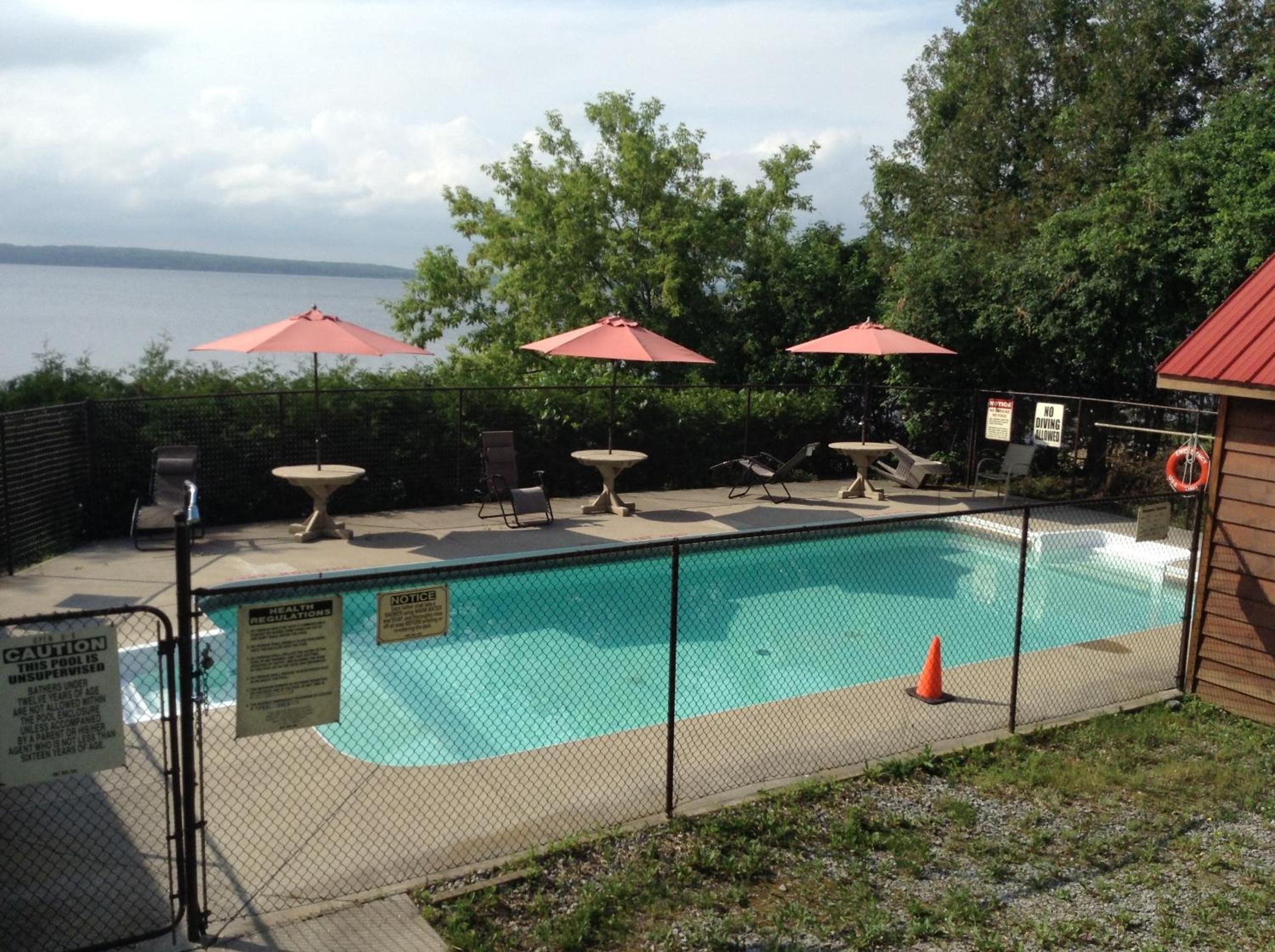 Sandy Shore Cottages Luxury Resort on Rice Lake