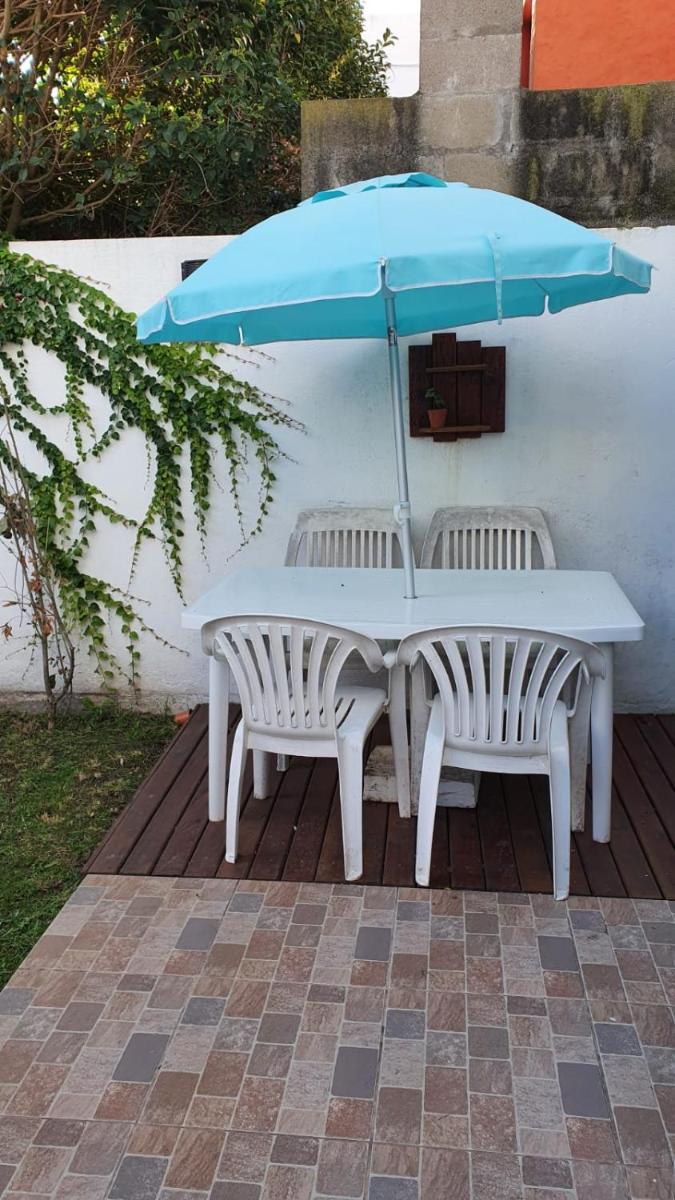 Alquiler temporario de Triplex 3 ambientes con parque y parrilla en Constitución, Mar del Plata