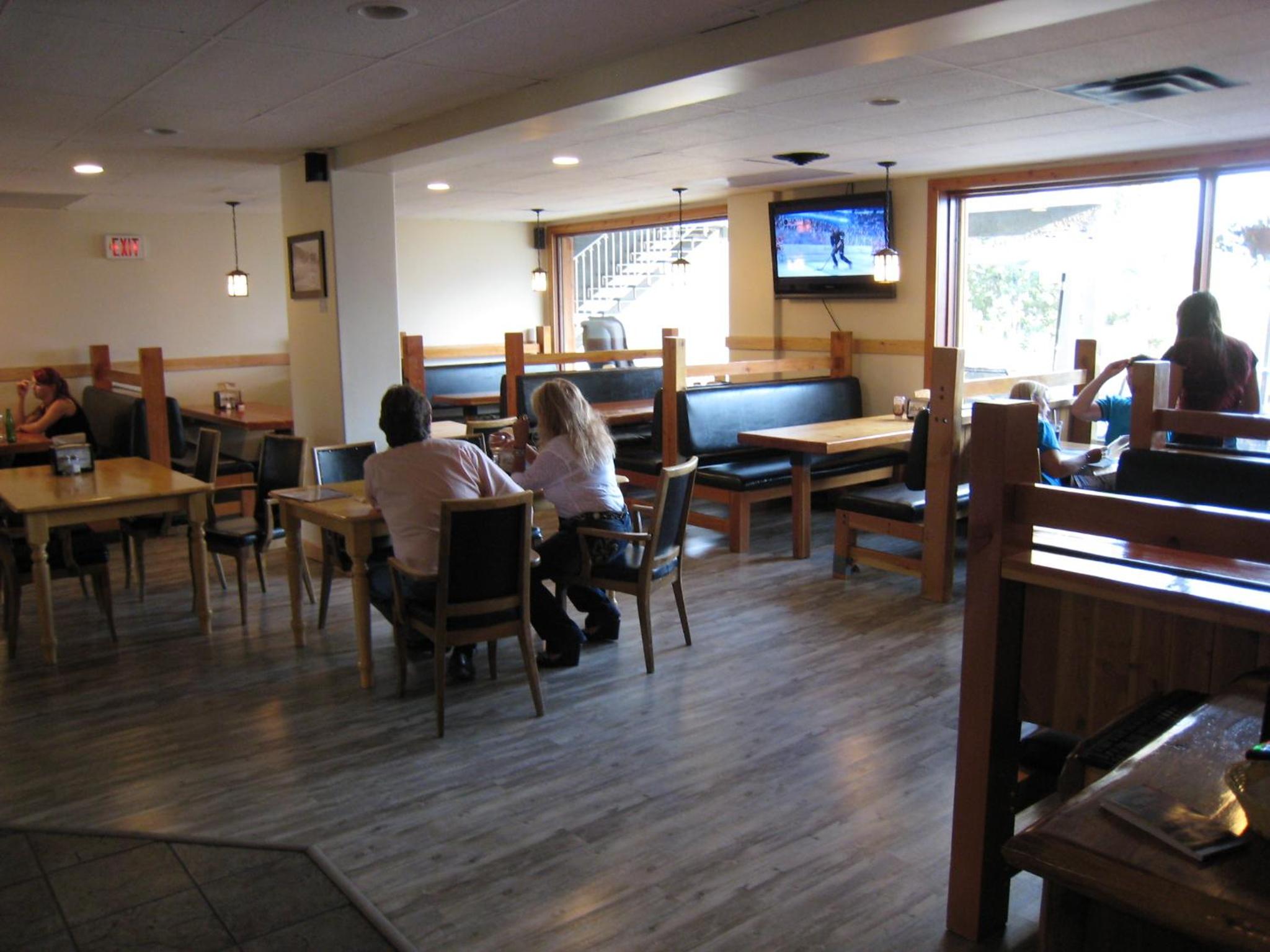 Golden Vacations - Days Inn by Wyndham Golden - Property Image 91