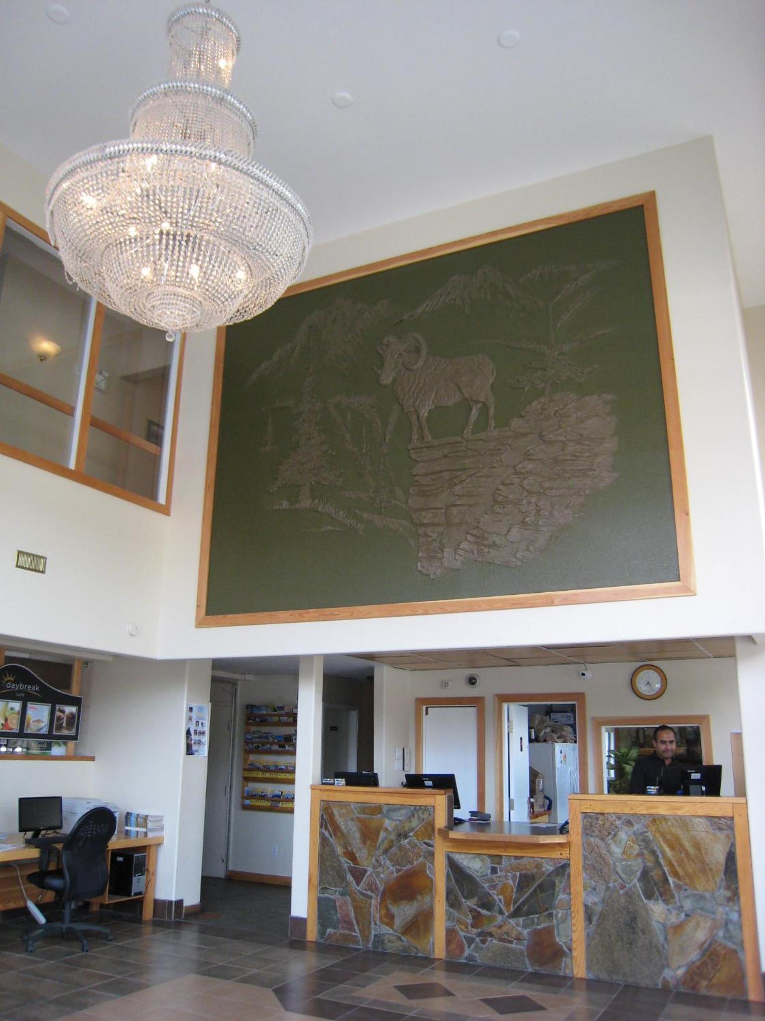 Golden Vacations - Days Inn by Wyndham Golden - Property Image 53