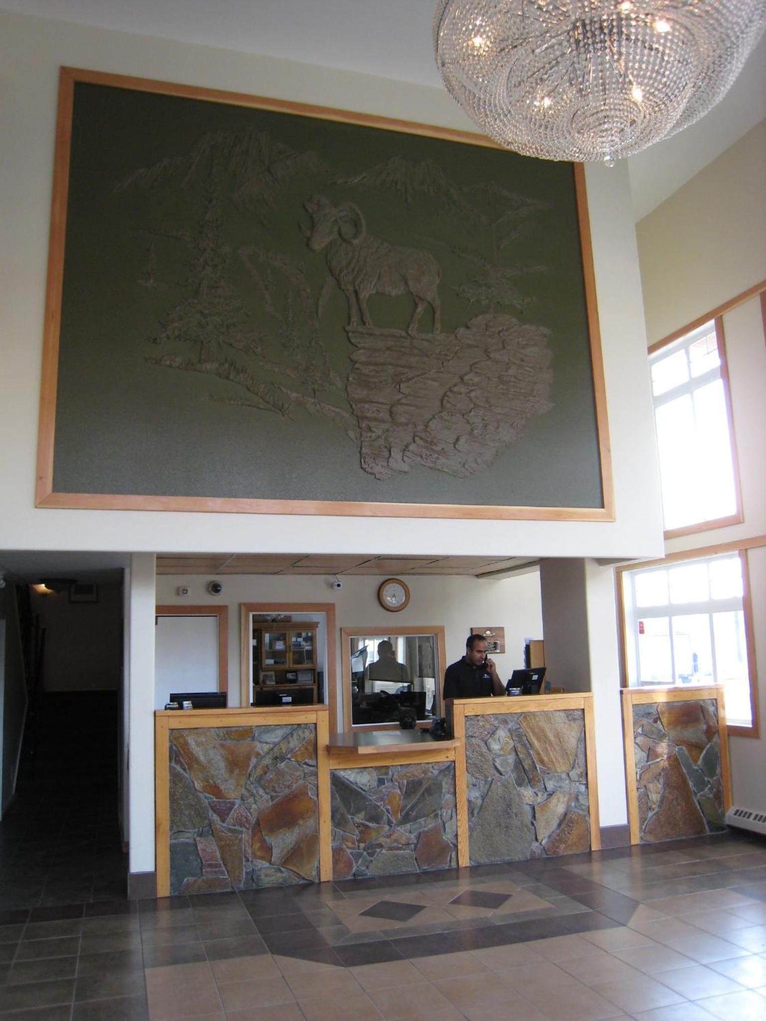 Golden Vacations - Days Inn by Wyndham Golden - Property Image 43