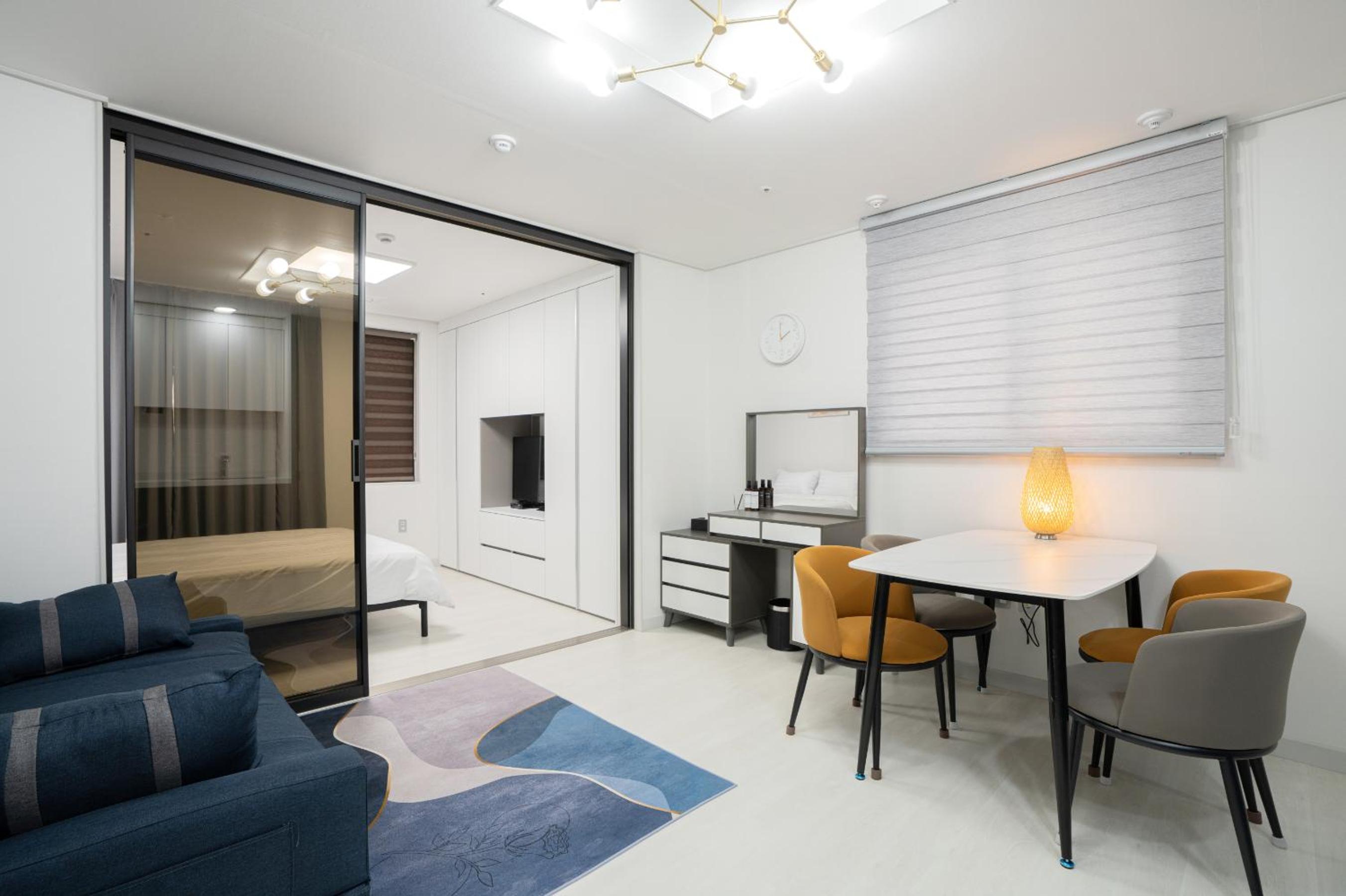 Jeju Vacations - Jeju Seomun Residence Hotel - Property Image 1