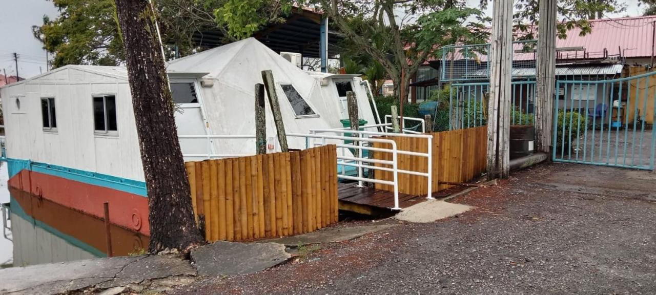 Leaf Boat House photo 1