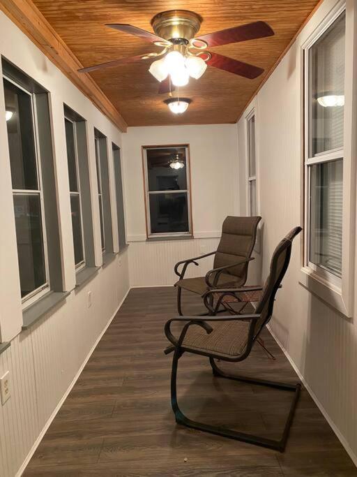 Cleveland Vacations - Stylish Pet Friendly 3 Bedroom House - Property Image 13