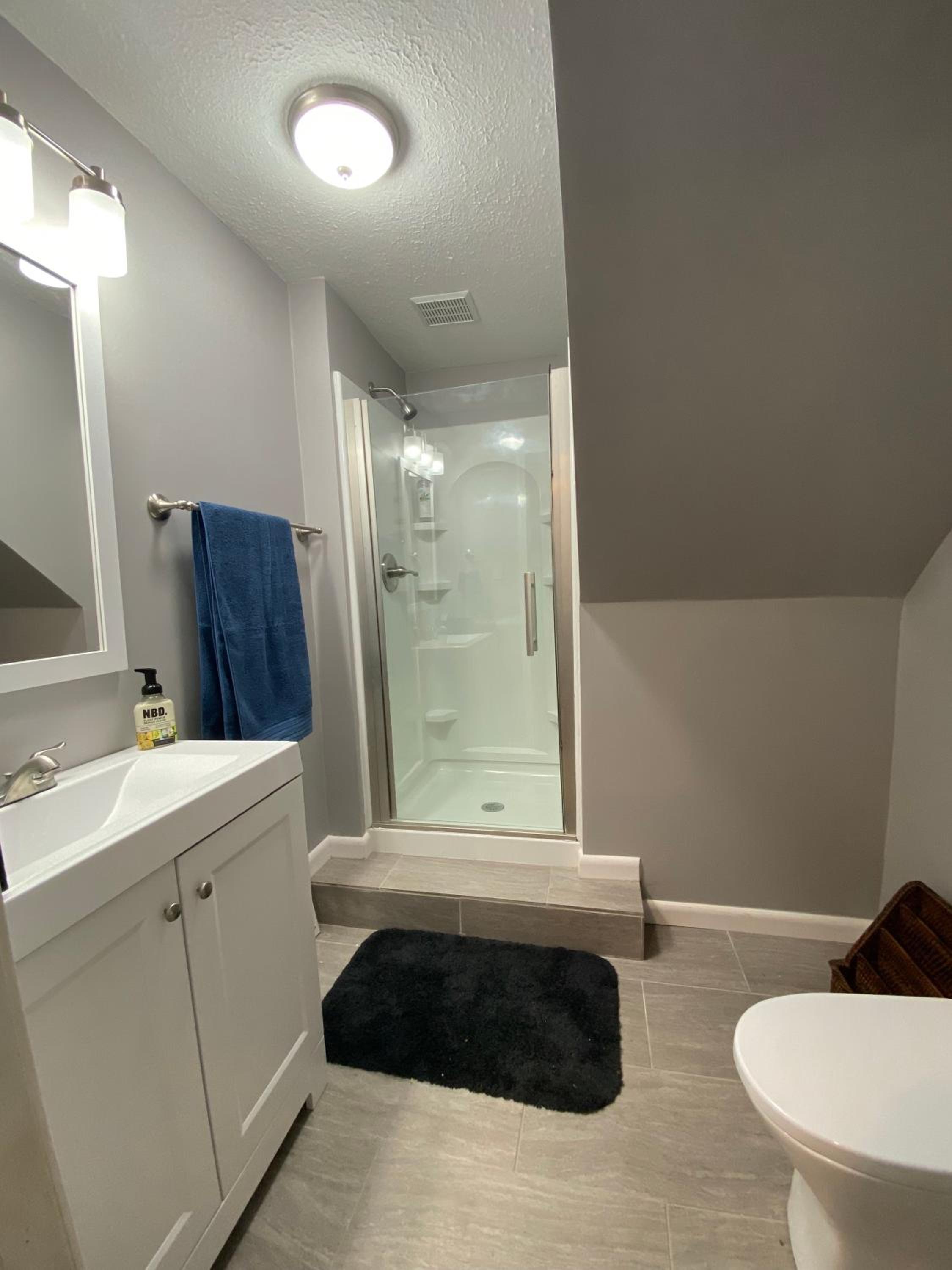 Cleveland Vacations - Stylish Pet Friendly 3 Bedroom House - Property Image 7