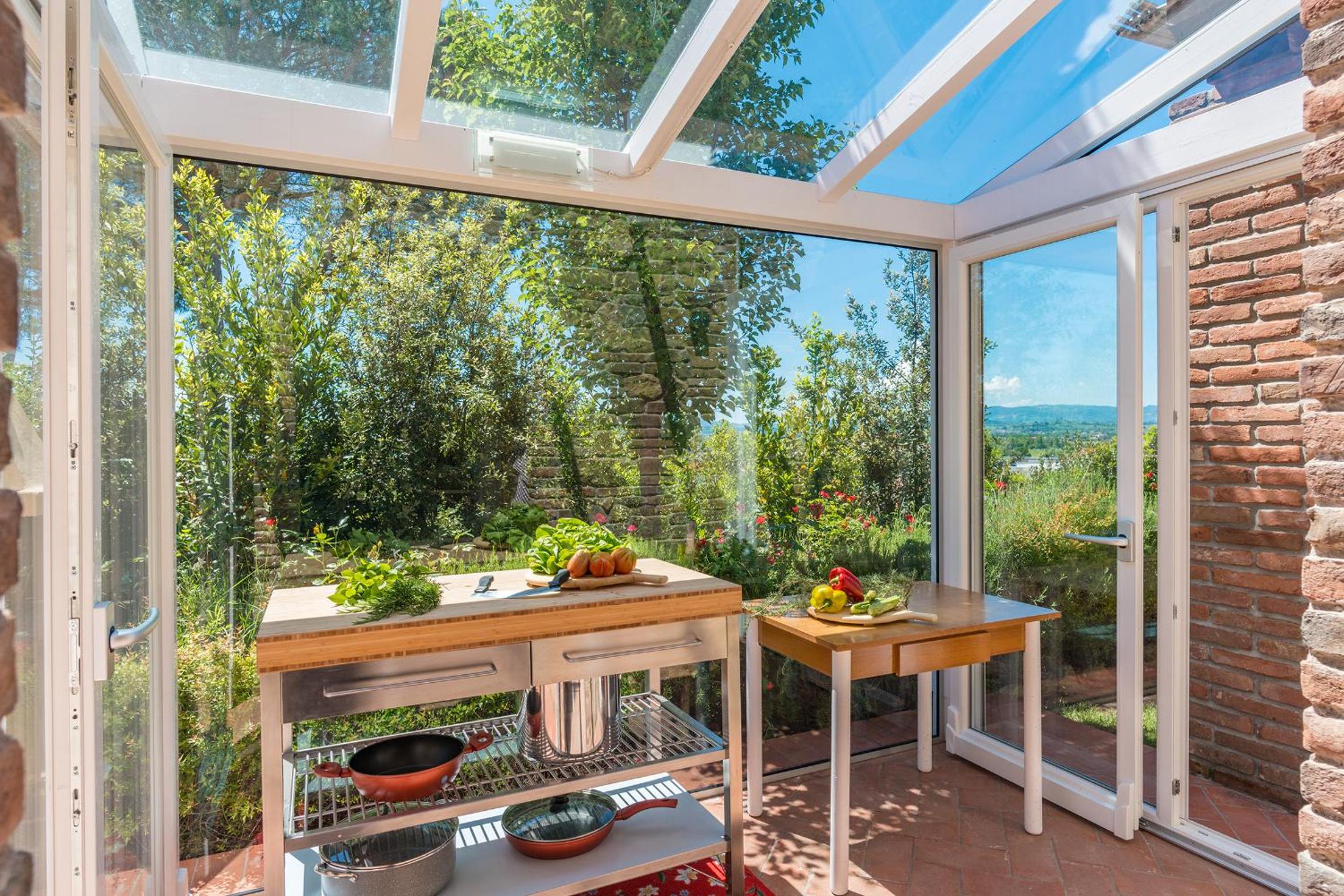 Luxury Villa in Tuscany with Pool near Pisa and Florence - Ten Bedrooms 20 pl