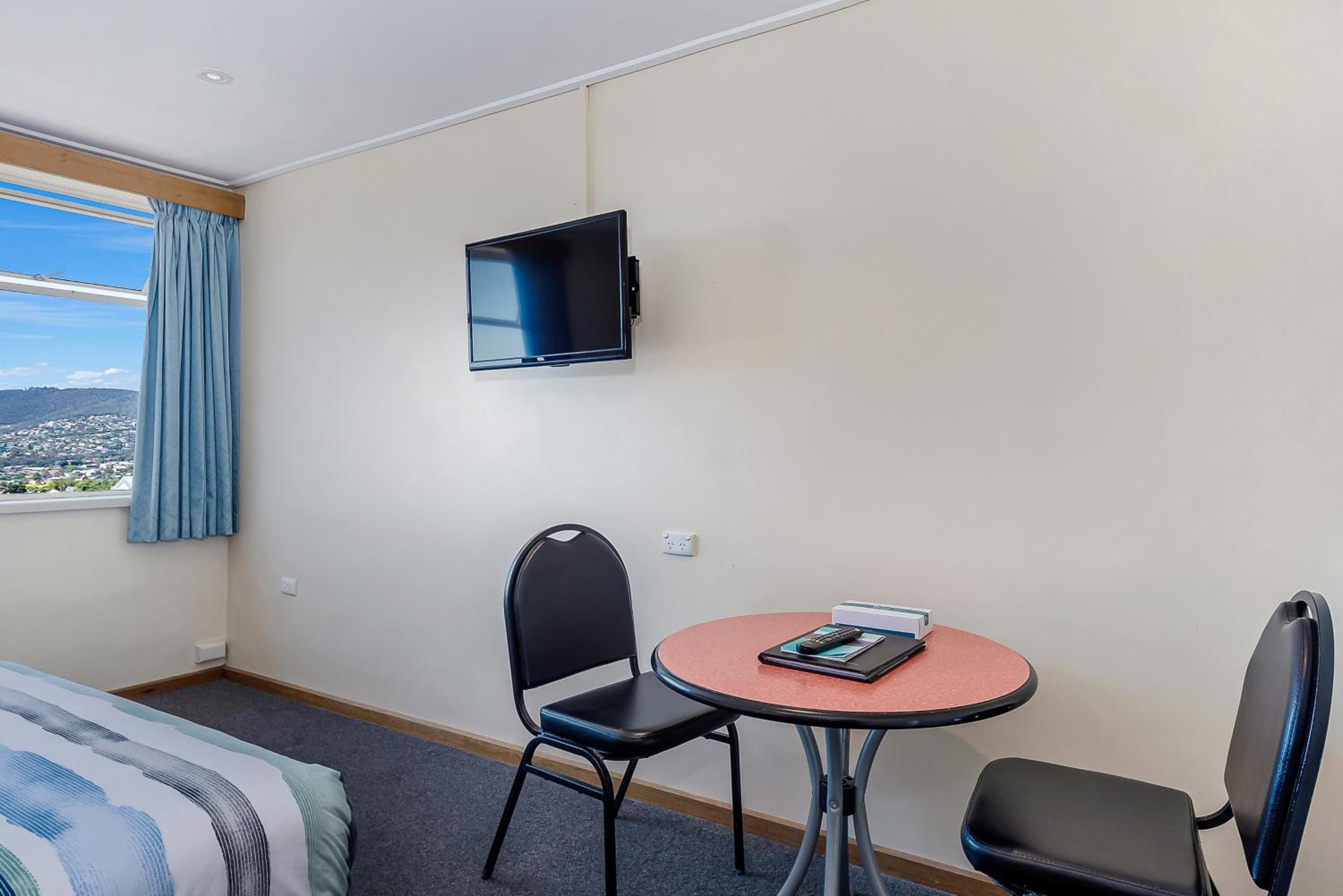 Marquis Hotel Motel