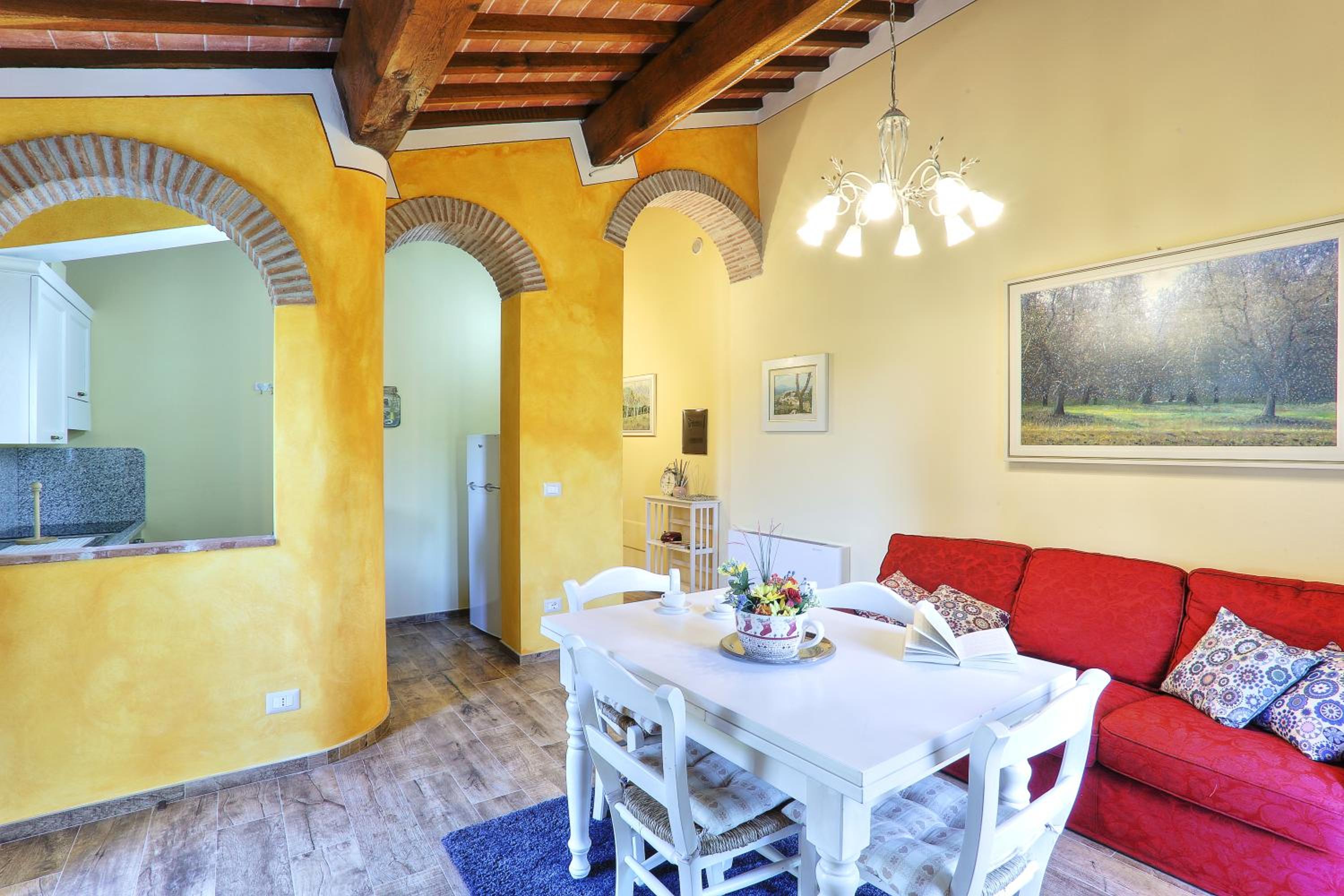 Luxury Villa in Tuscany with Pool near Pisa and Florence - Ten Bedrooms 20 pl