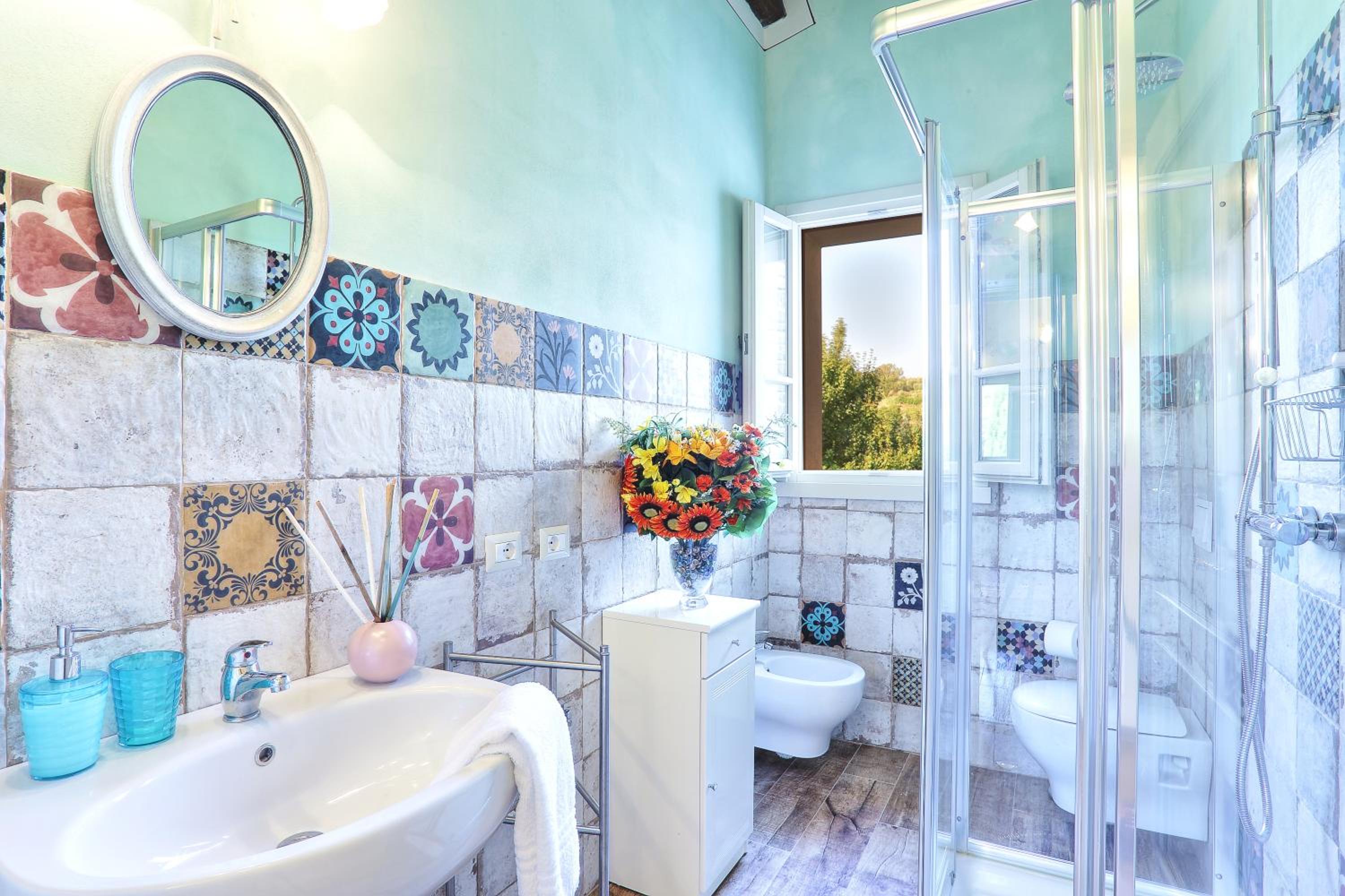Luxury Villa in Tuscany with Pool near Pisa and Florence - Ten Bedrooms 20 pl