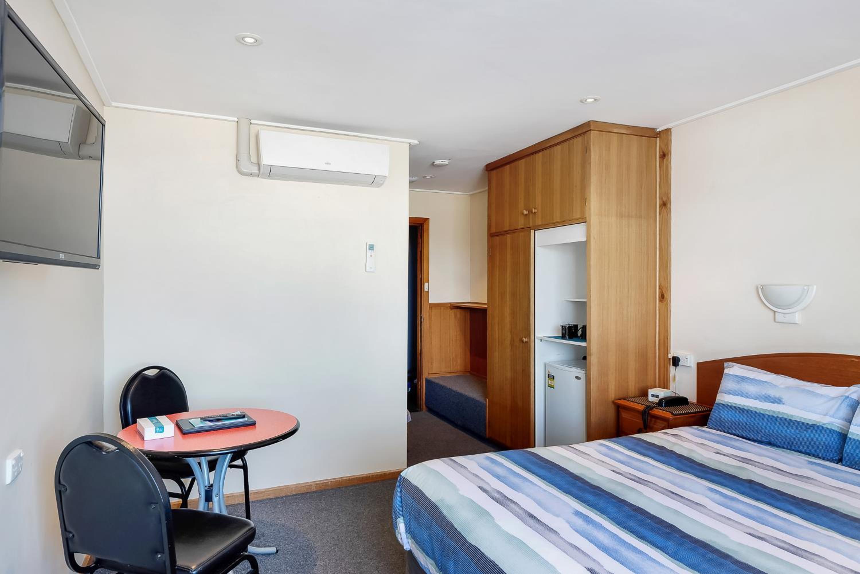 Marquis Hotel Motel