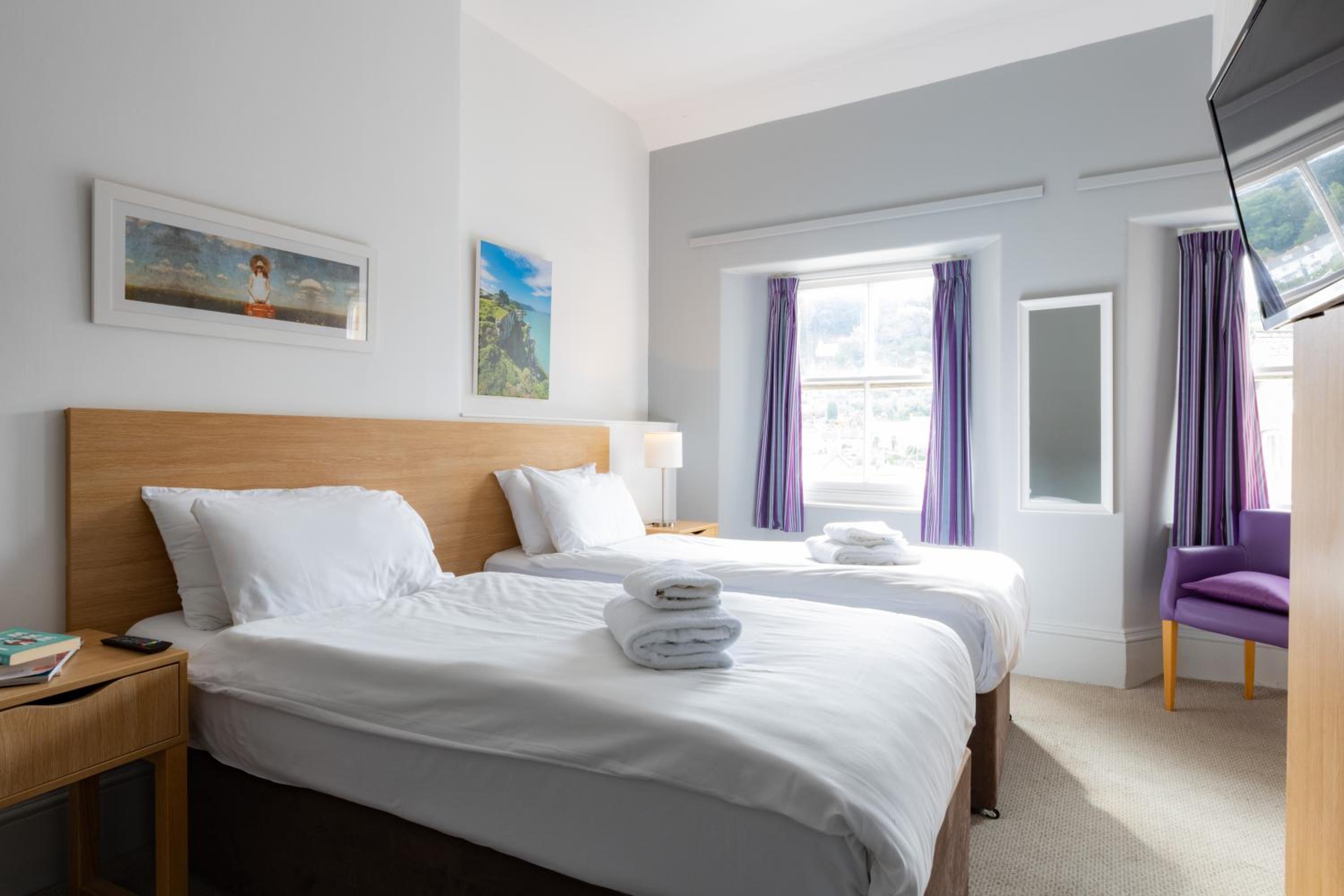 Lynton Vacations - The Valley of Rocks Hotel - Property Image 10