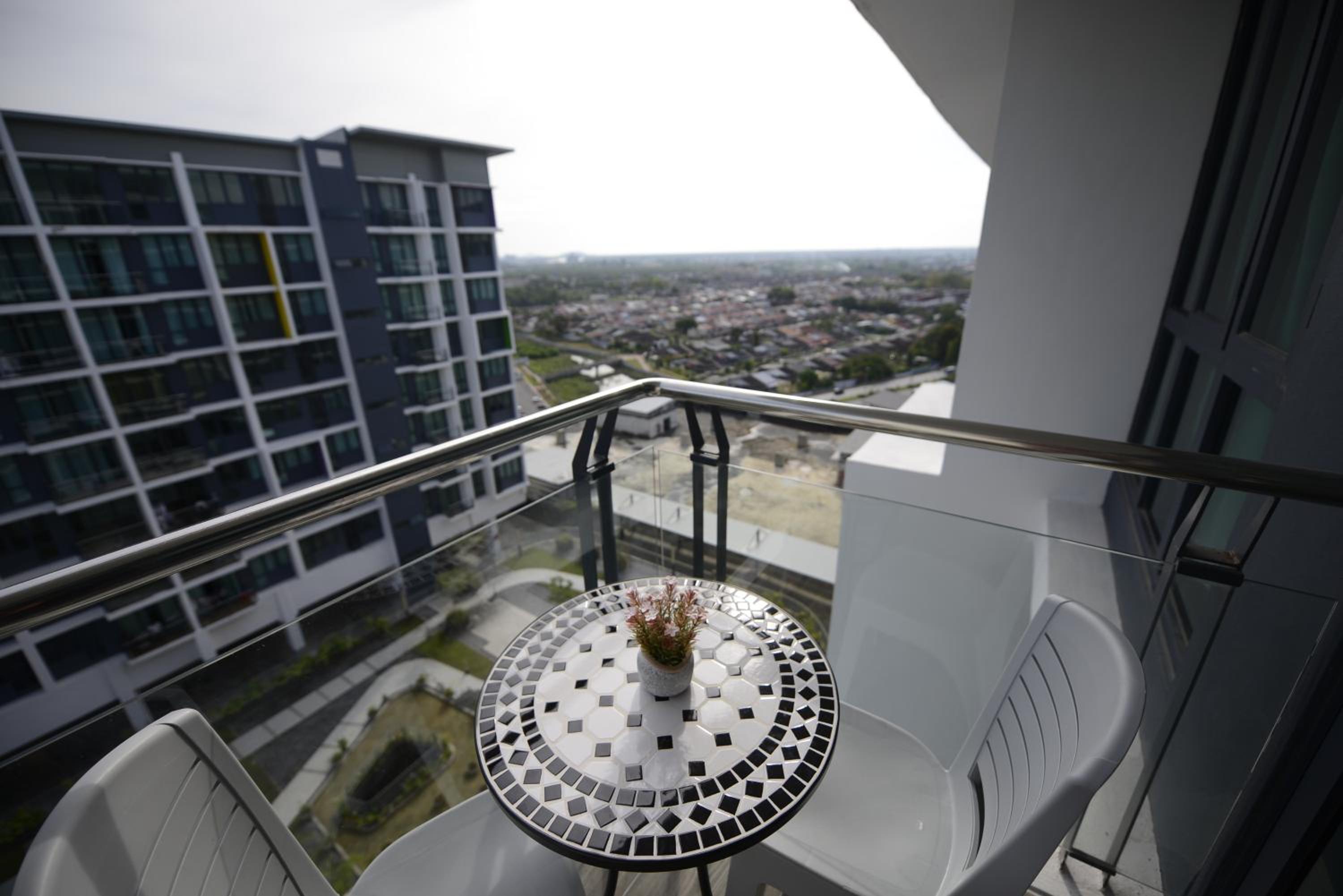 3BR Jazz Suites Vivacity Megamall Kuching Sarawak photo 1