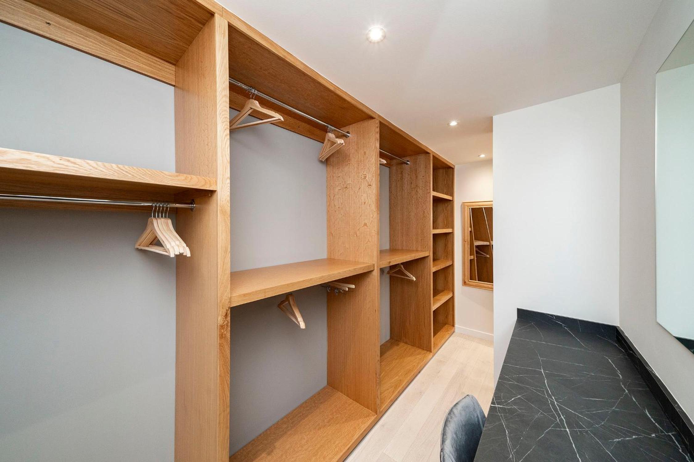 W. Queen St. Apt. view 4